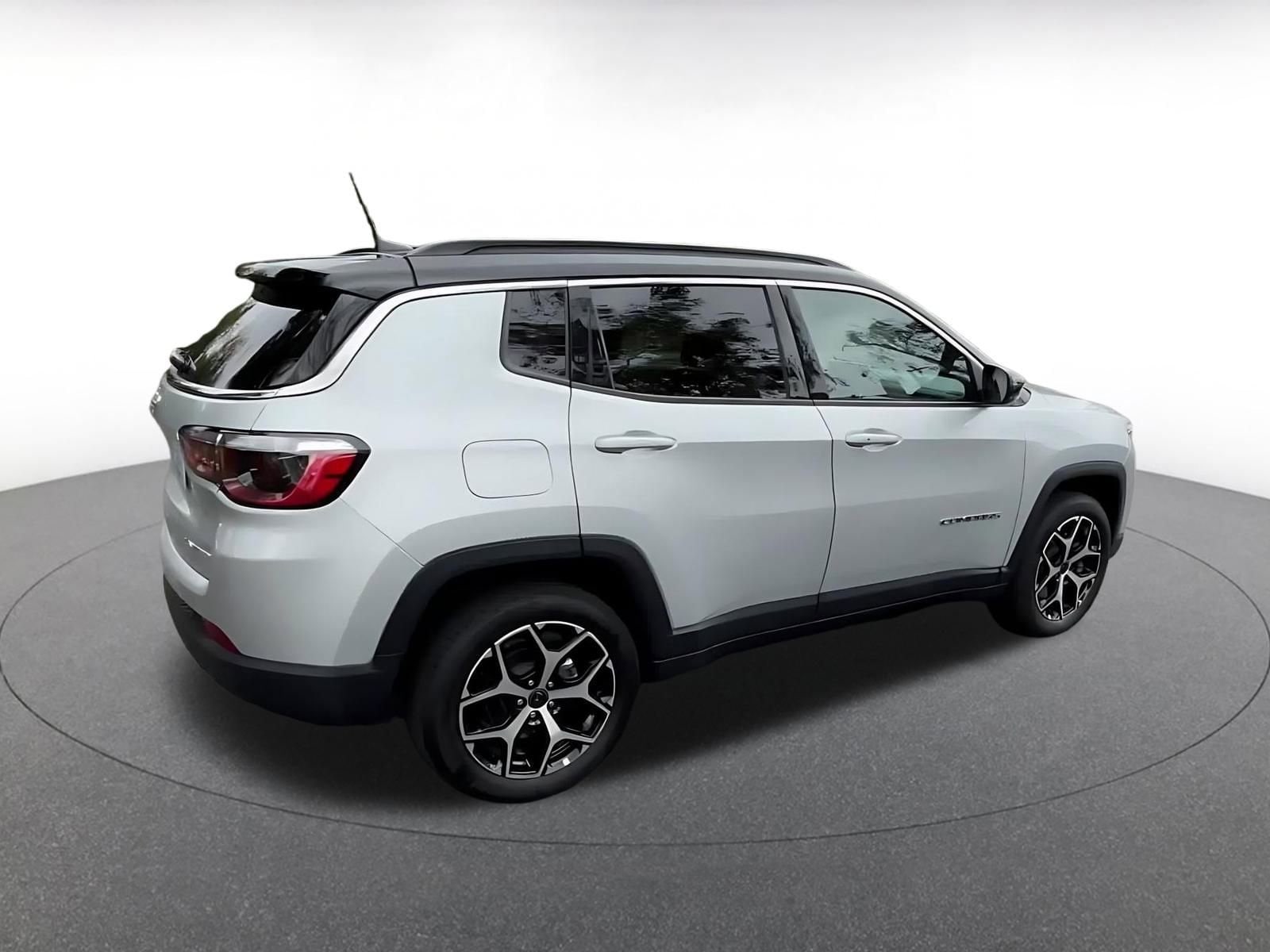 Thumbnail: 2025 Jeep Compass - 14