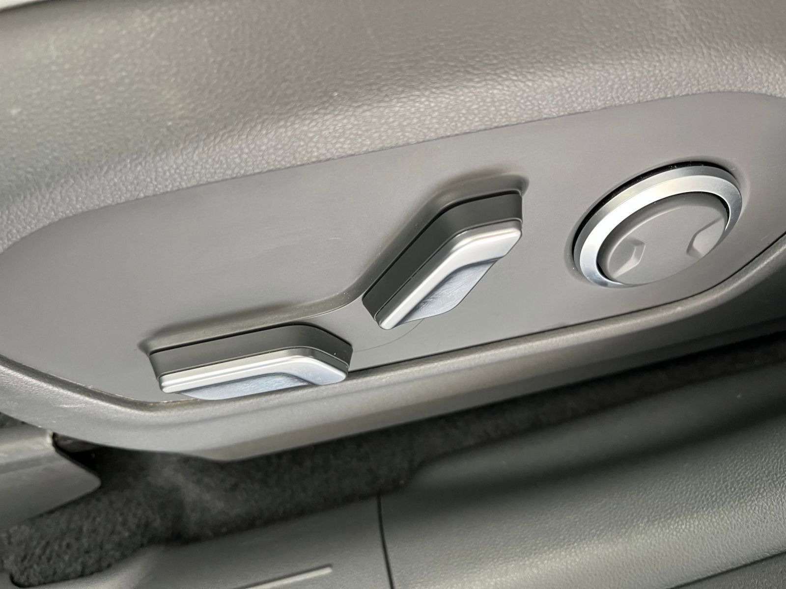 Thumbnail: 2025 Hyundai Santa Fe - 22