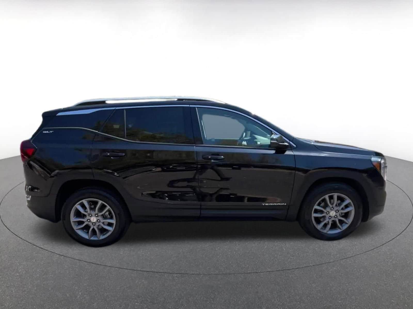 Thumbnail: 2024 GMC Terrain - 16