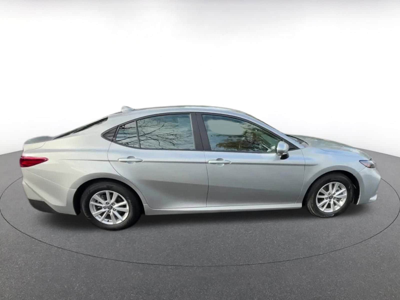 Thumbnail: 2025 Toyota Camry - 16