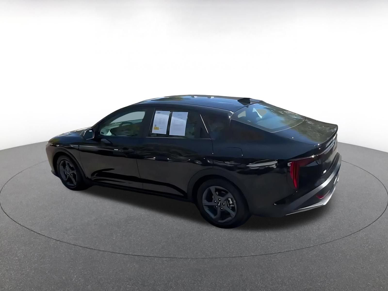 Thumbnail: 2026 Kia K4 - 10