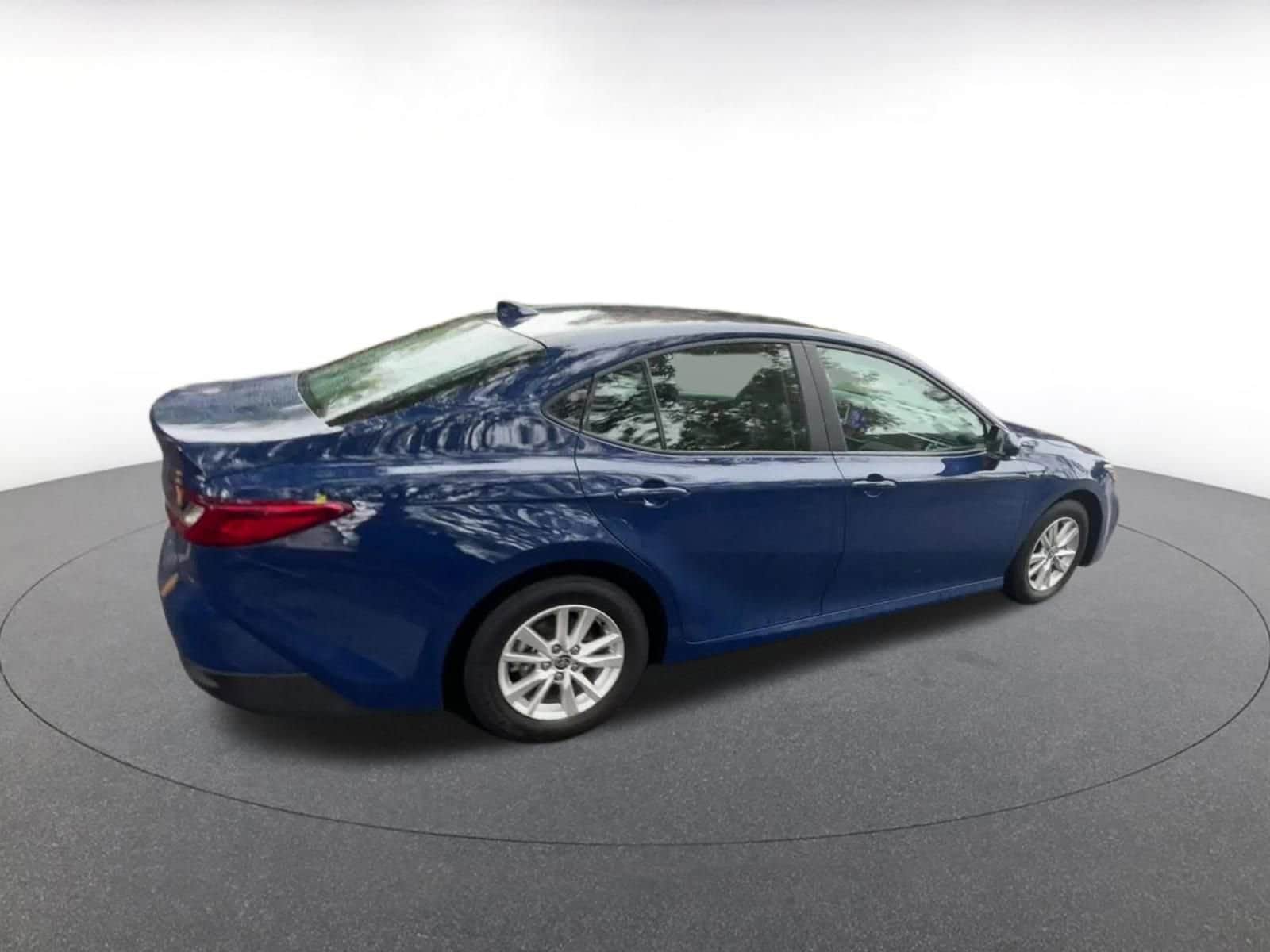 Thumbnail: 2025 Toyota Camry - 15