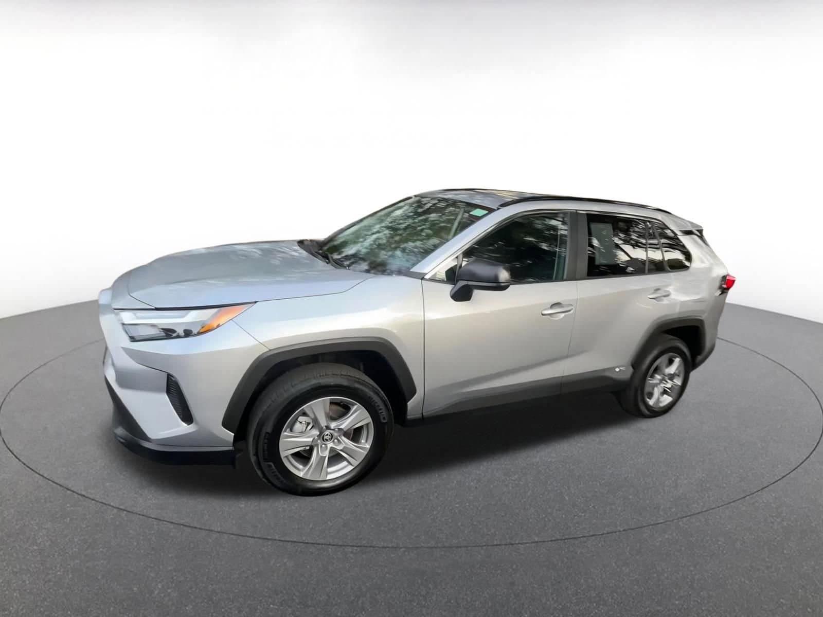 Thumbnail: 2025 Toyota RAV4 - 8