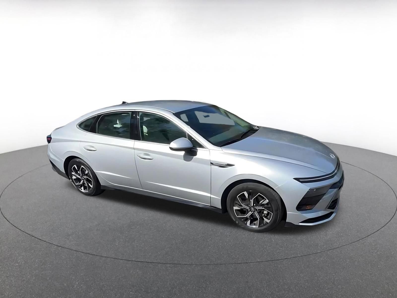 Thumbnail: 2025 Hyundai Sonata - 2