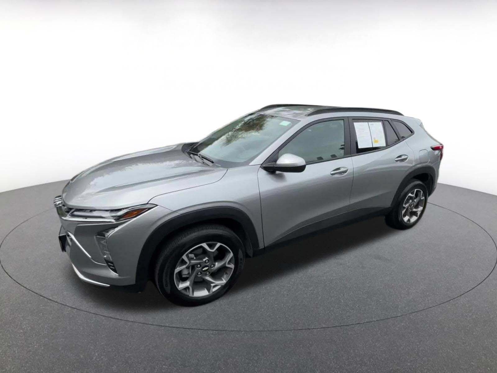 Thumbnail: 2025 Chevrolet Trax - 6