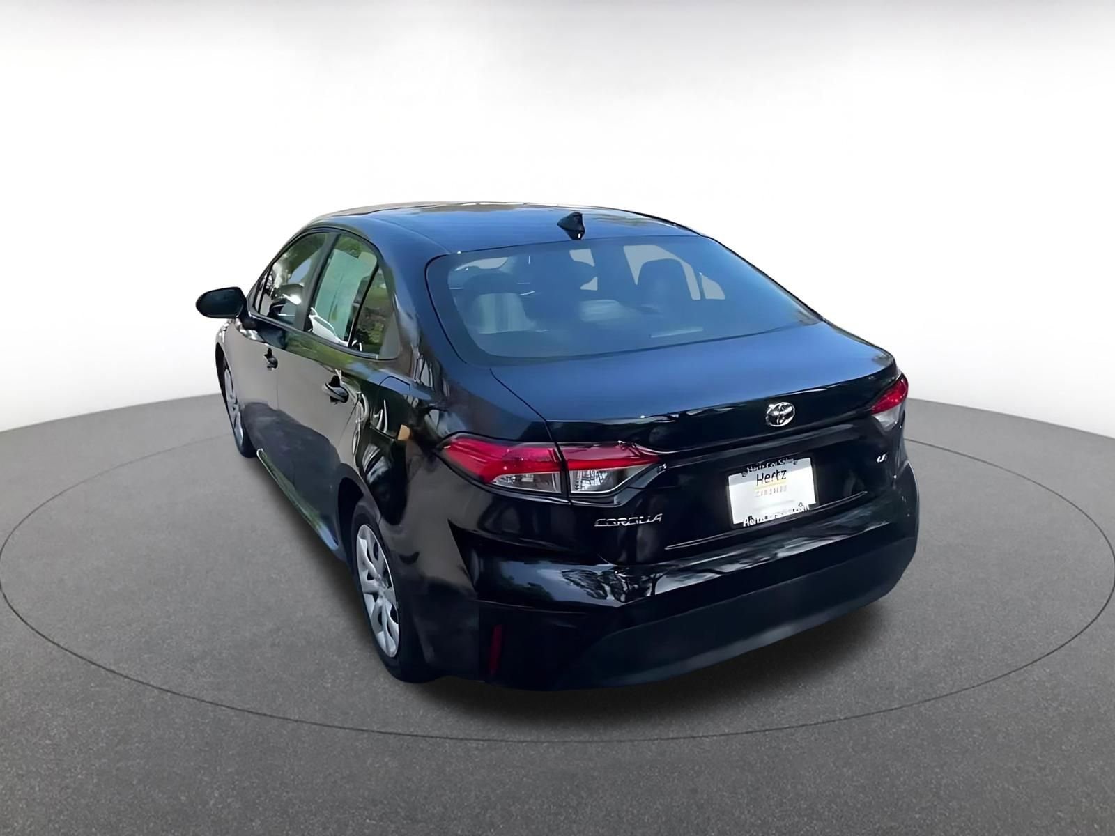 Thumbnail: 2025 Toyota Corolla - 10