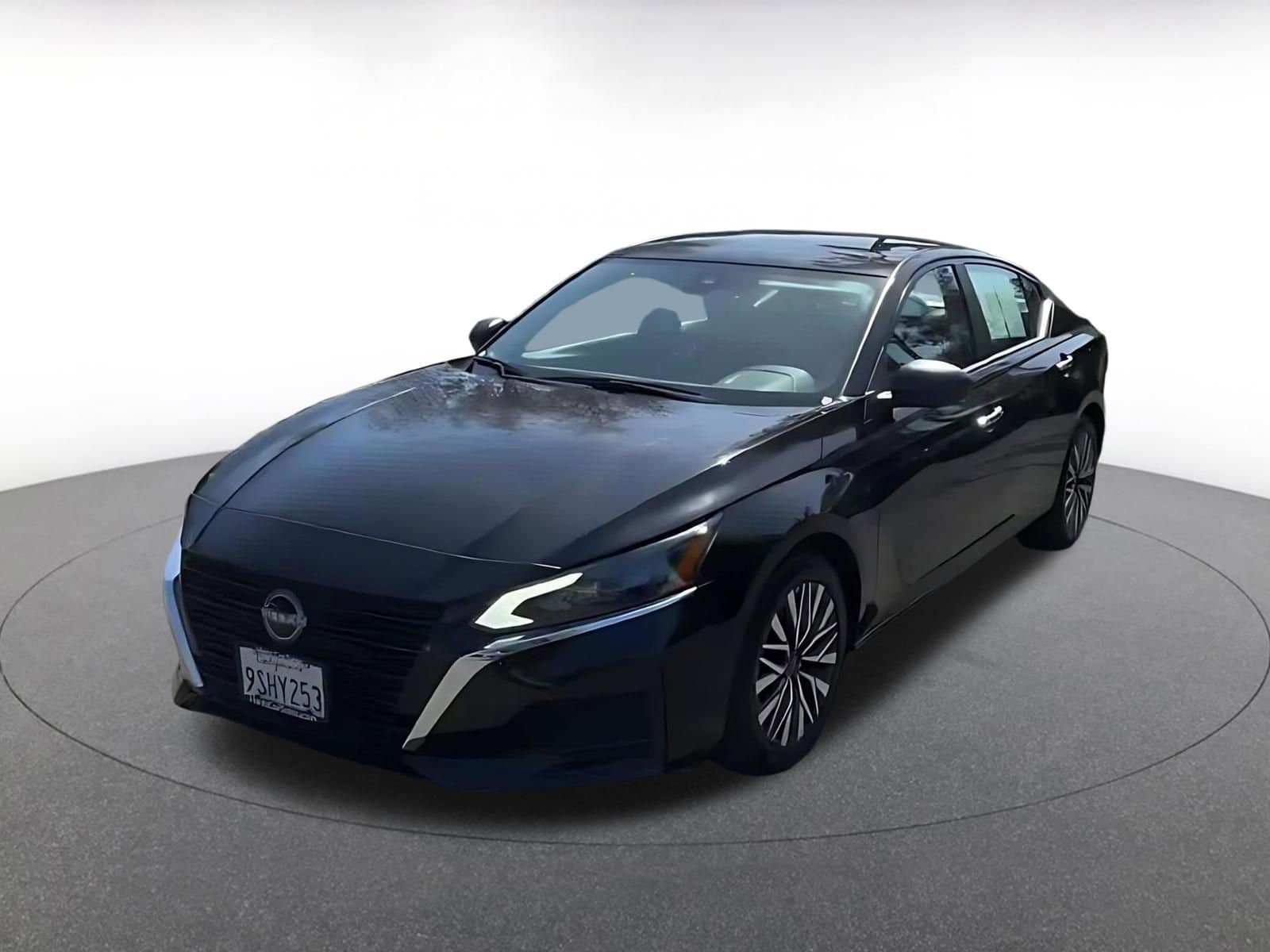 Thumbnail: 2025 Nissan Altima - 7
