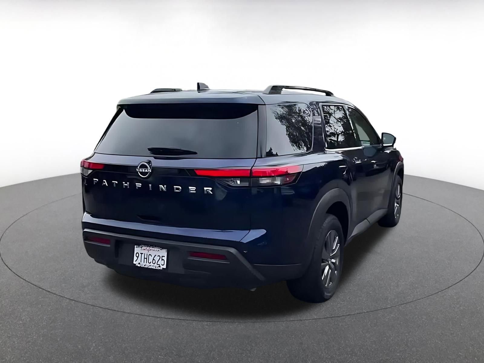 Thumbnail: 2025 Nissan Pathfinder - 14
