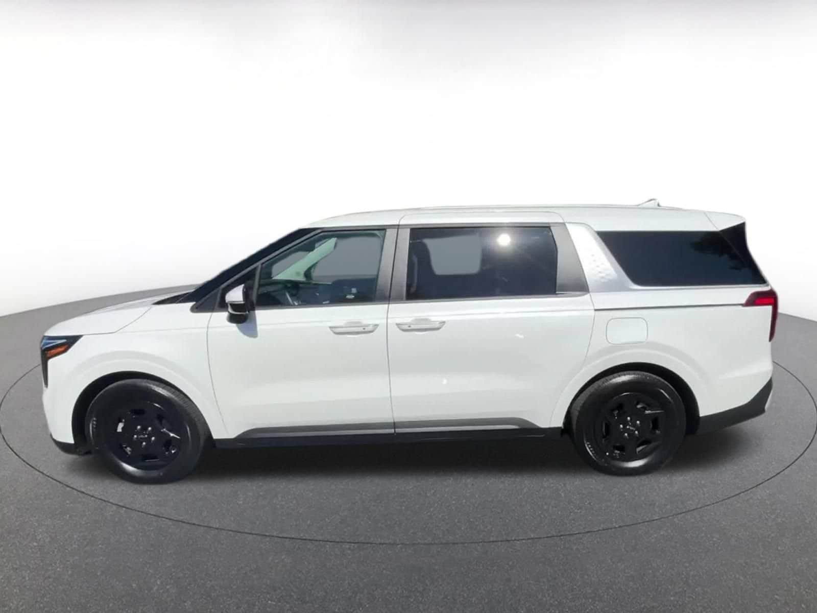 Thumbnail: 2026 Kia Carnival - 9