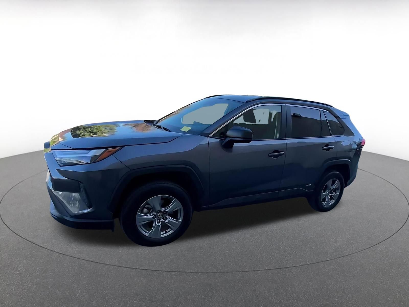 Thumbnail: 2025 Toyota RAV4 - 8