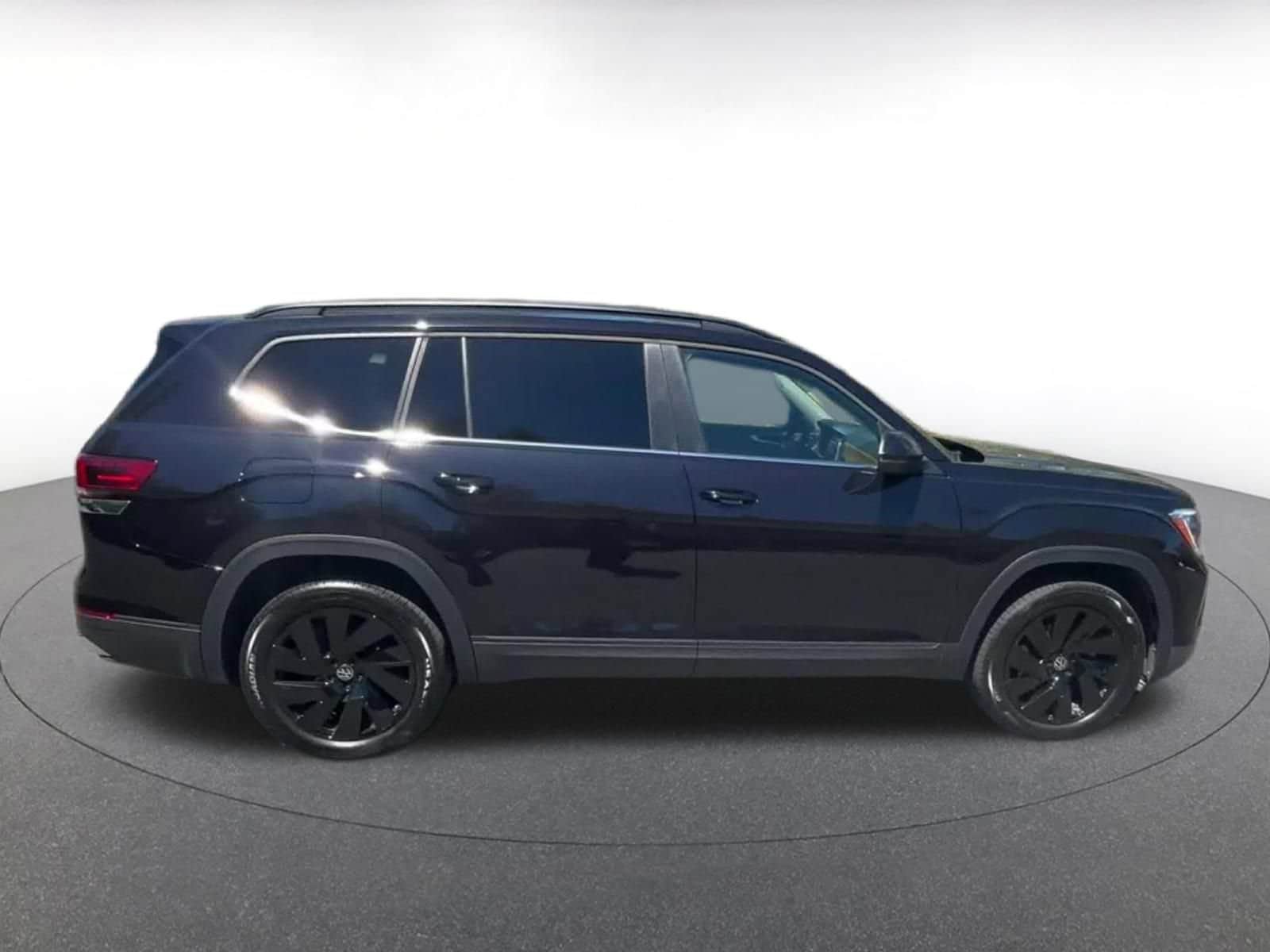 Thumbnail: 2026 Volkswagen Atlas - 16