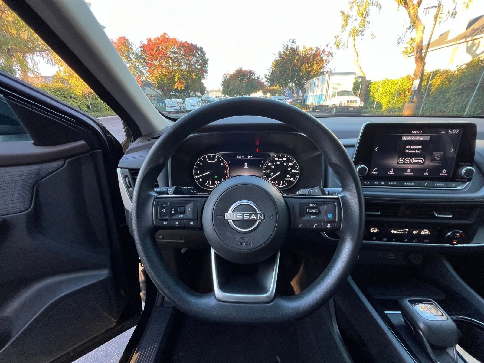 Thumbnail: 2023 Nissan Rogue - 33