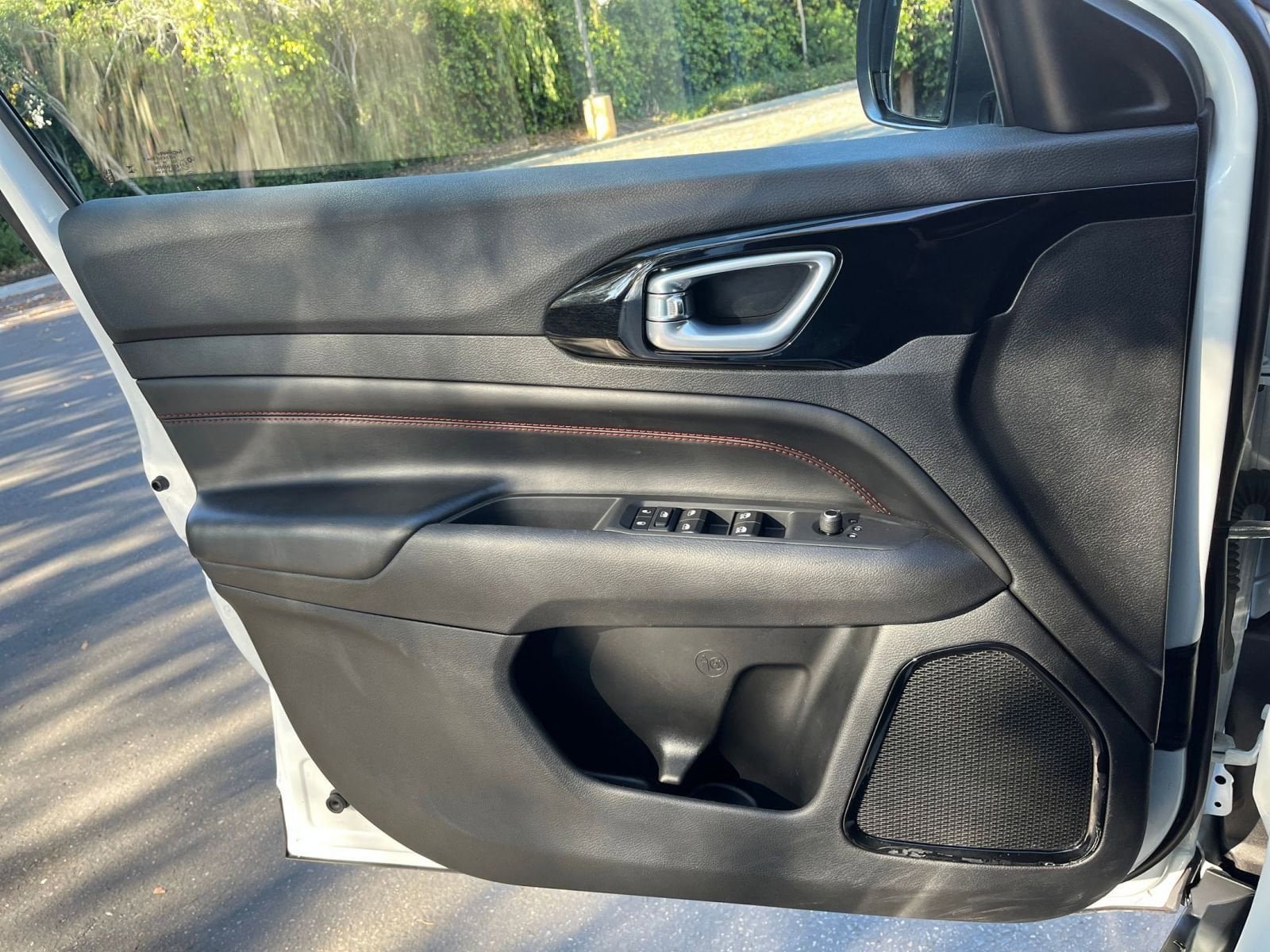 Thumbnail: 2025 Jeep Compass - 20