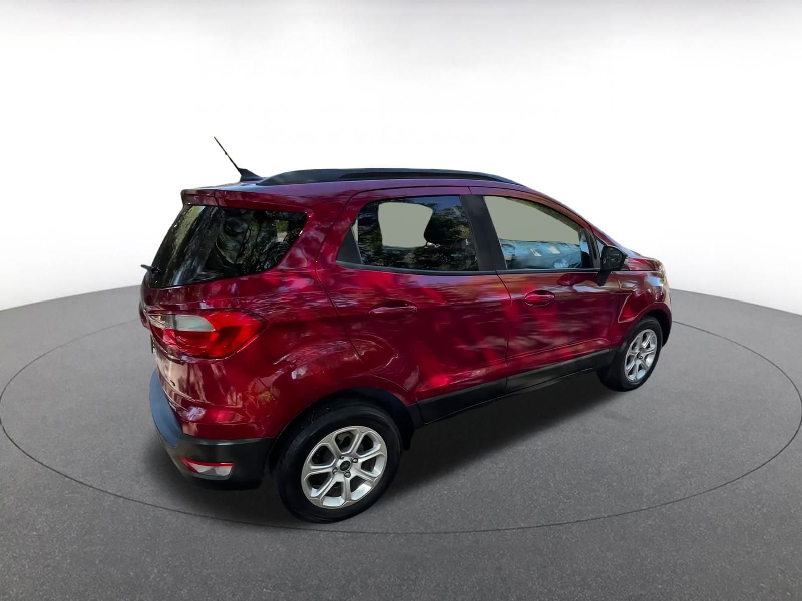 Thumbnail: 2018 Ford EcoSport - 12