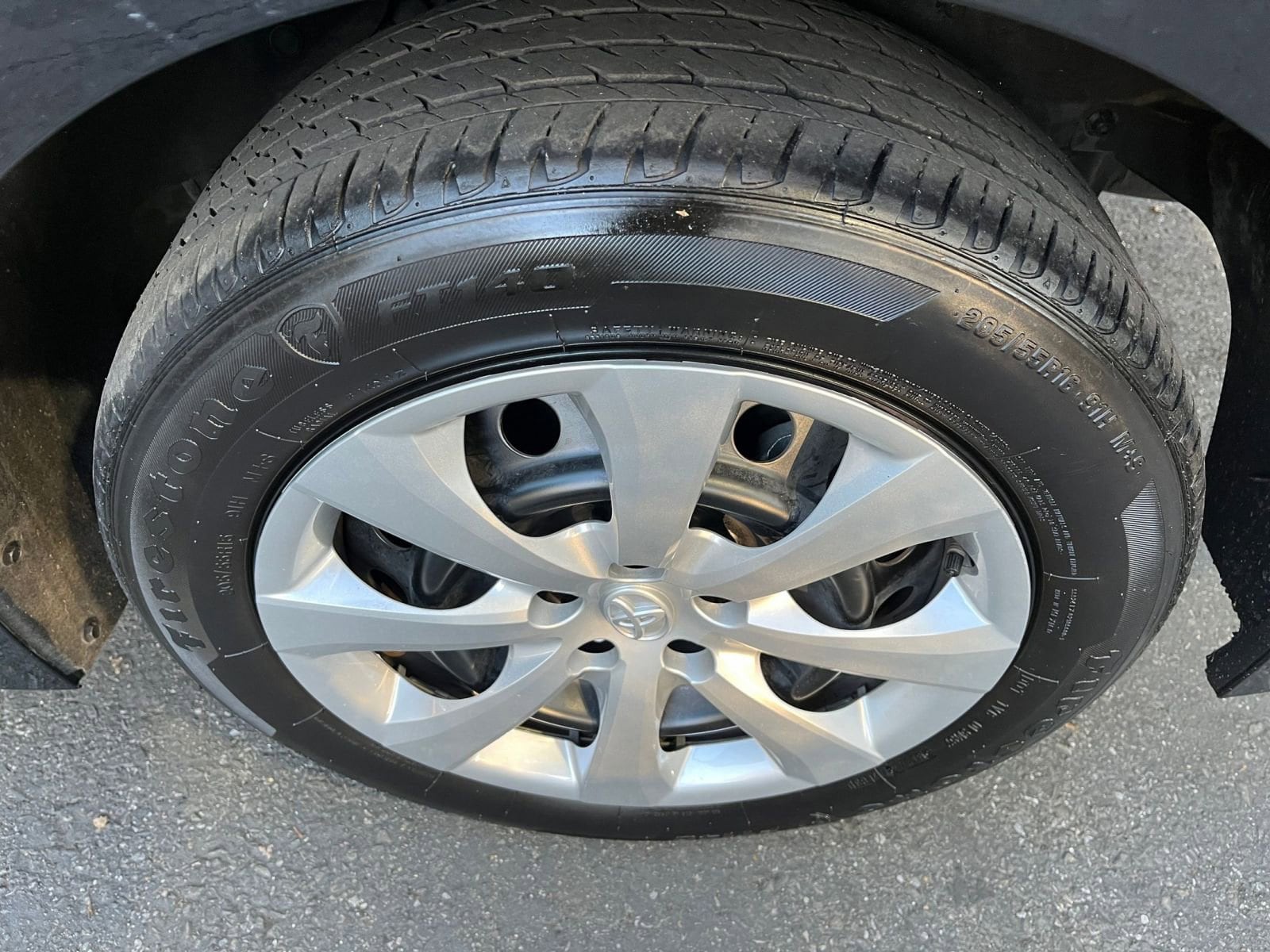 Thumbnail: 2025 Toyota Corolla - 28