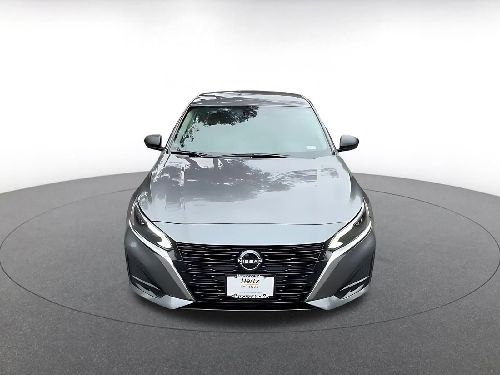 Thumbnail: 2025 Nissan Altima - 4