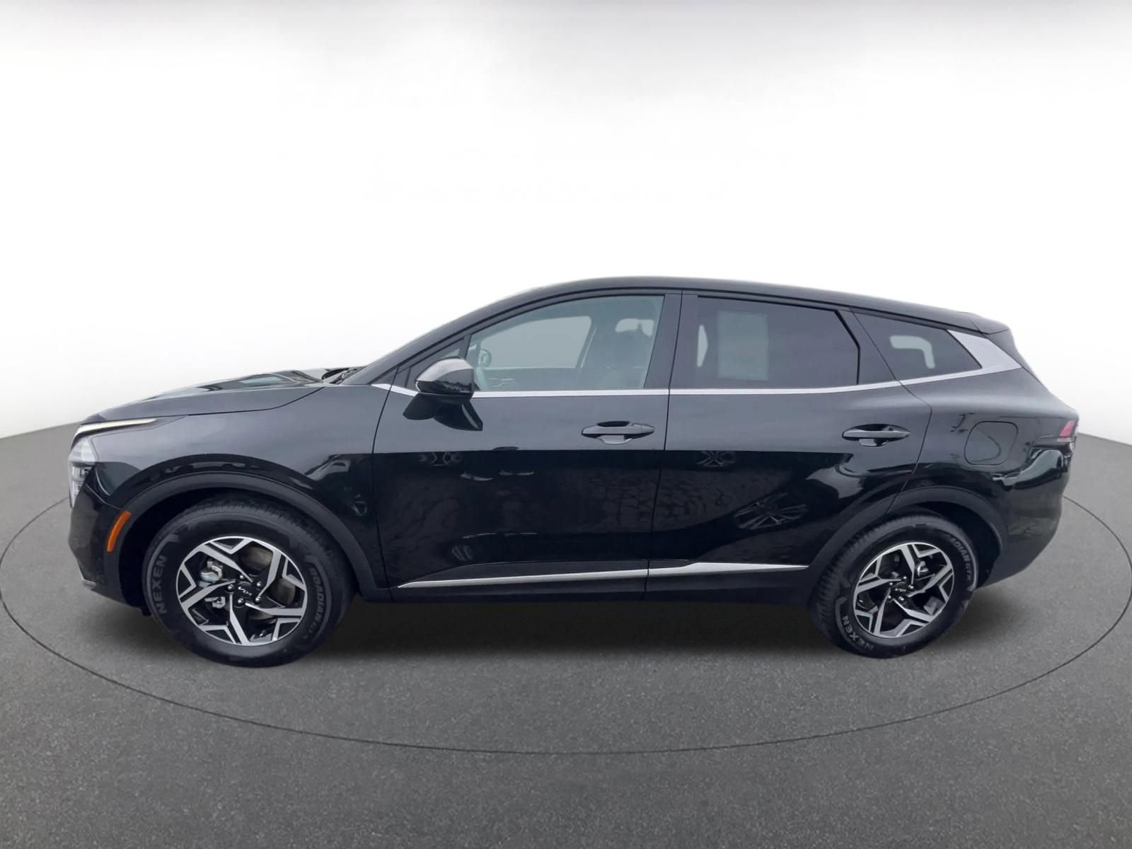 Thumbnail: 2025 Kia Sportage - 9