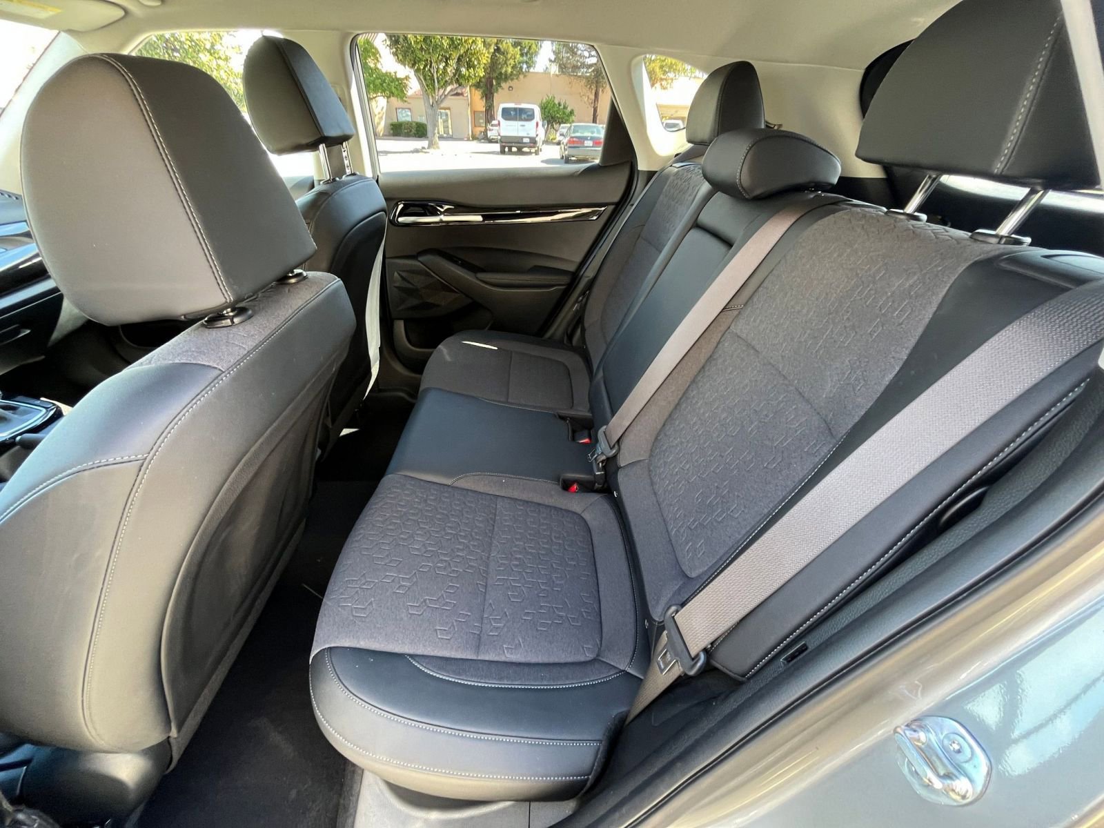 Thumbnail: 2025 Kia Seltos - 25