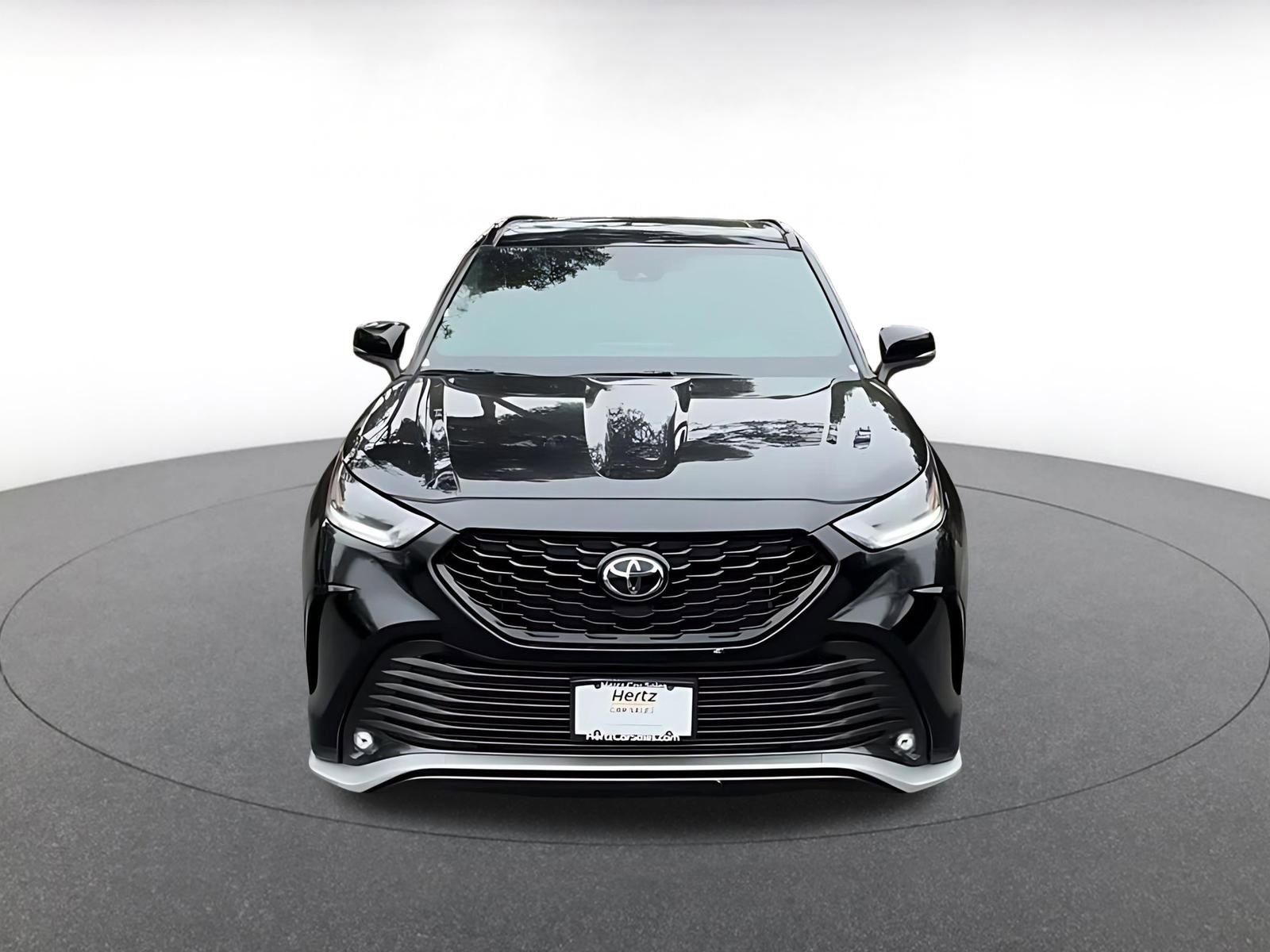 Thumbnail: 2025 Toyota Highlander - 4