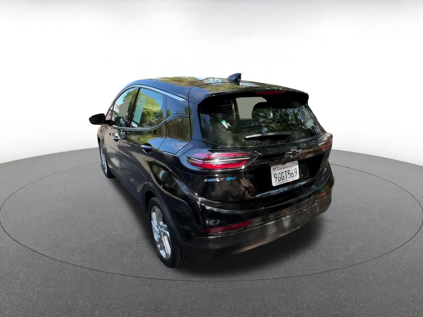 Thumbnail: 2023 Chevrolet Bolt EV - 11