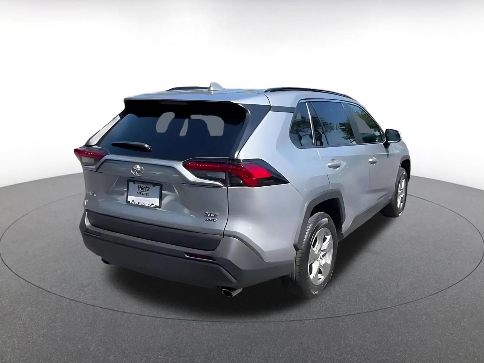 Thumbnail: 2024 Toyota RAV4 - 14