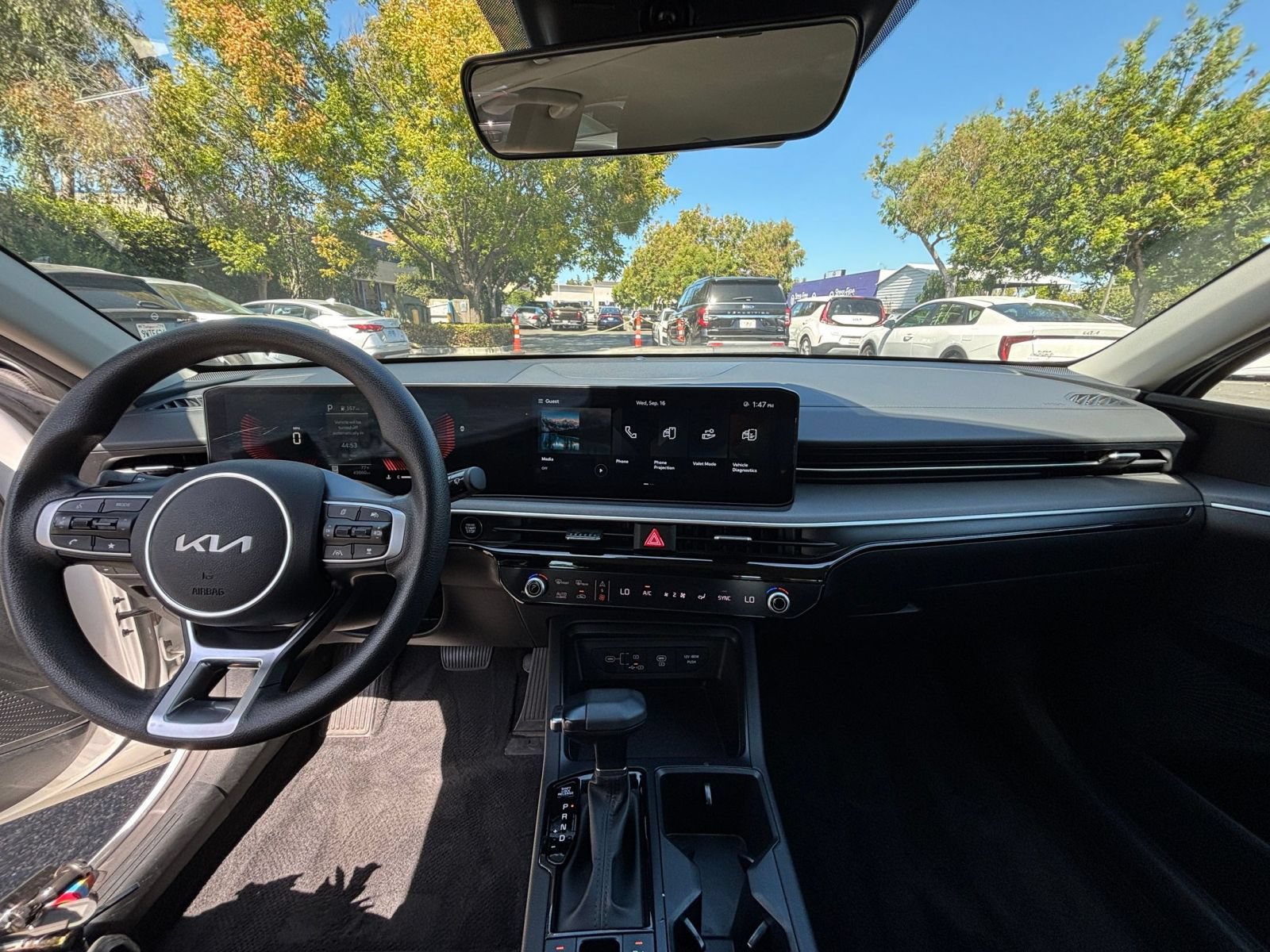 Thumbnail: 2025 Kia K5 - 31