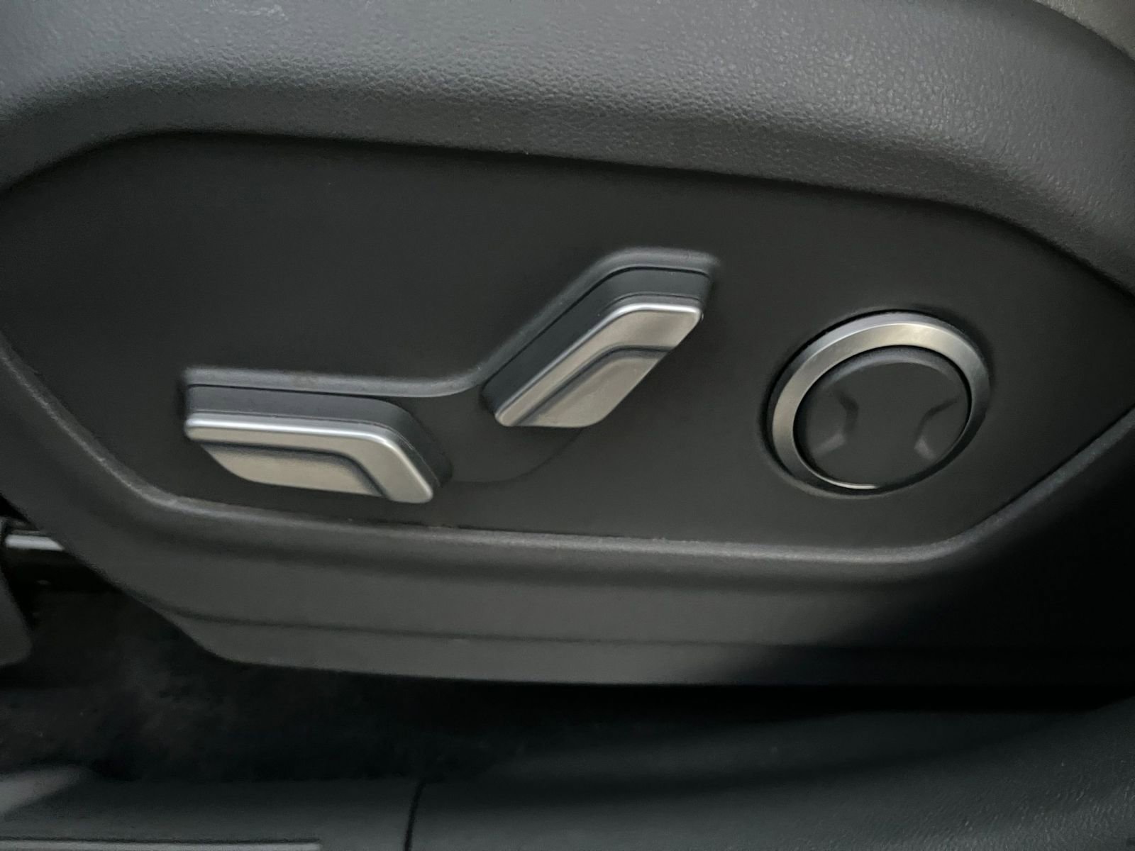 Thumbnail: 2025 Hyundai Santa Fe - 24