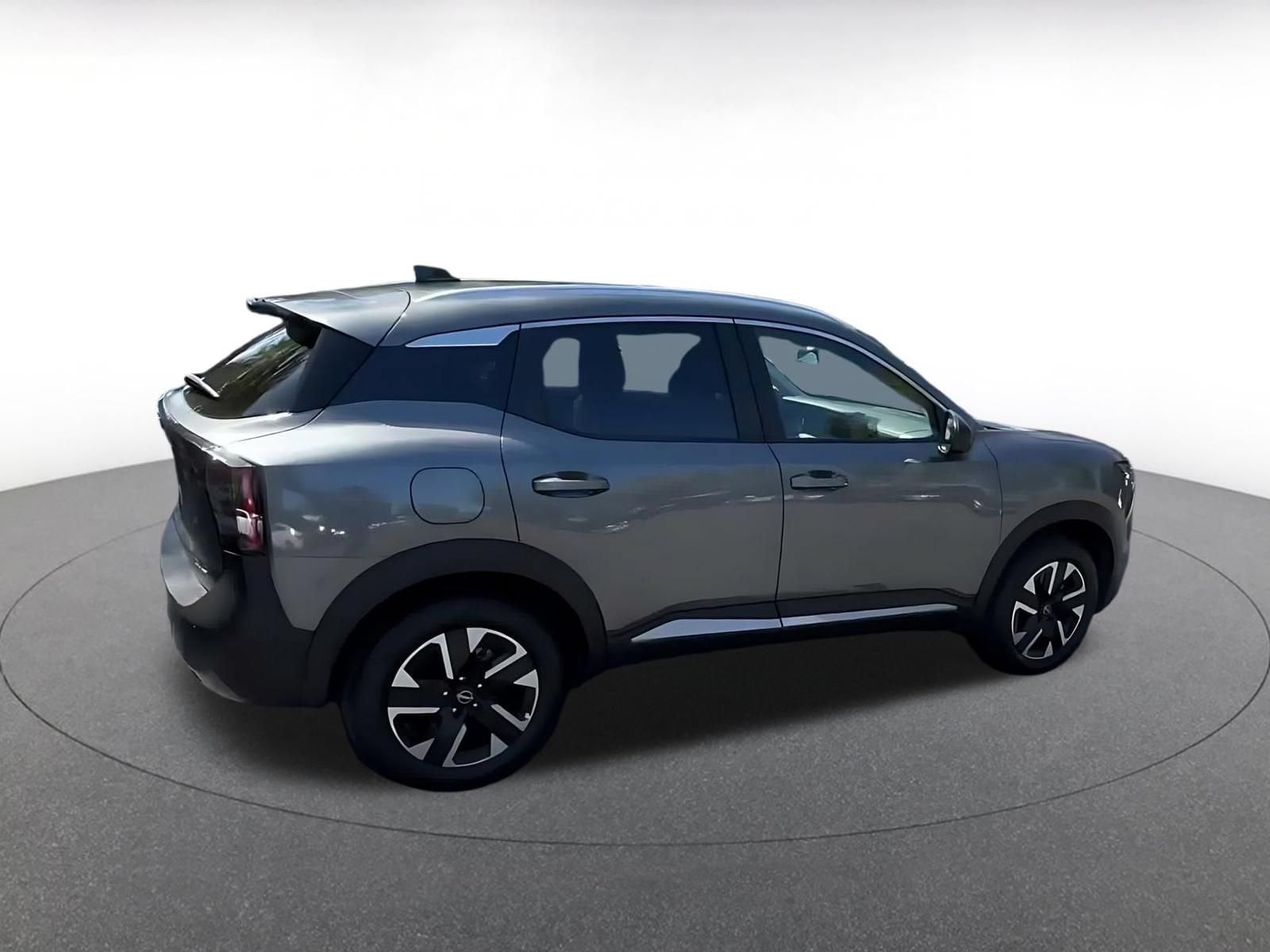 Thumbnail: 2026 Nissan Kicks - 14