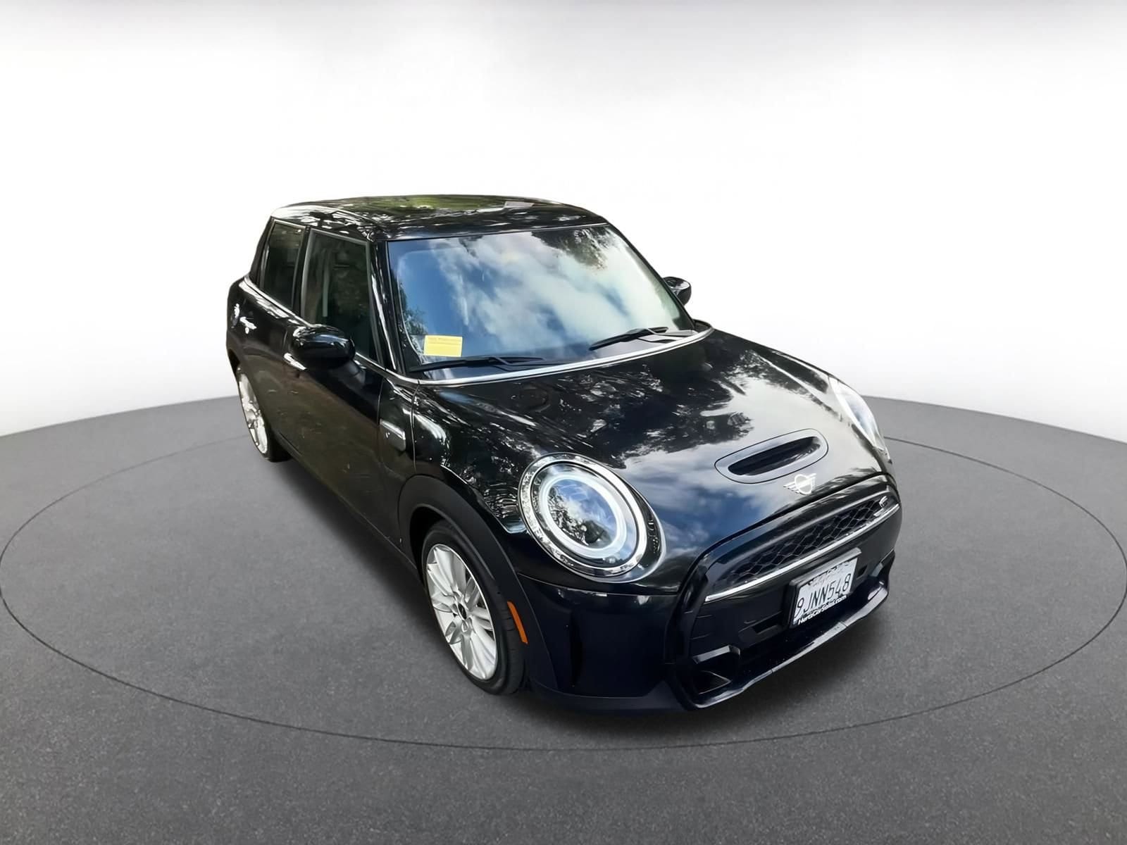 Thumbnail: 2024 MINI Cooper Hardtop - 3