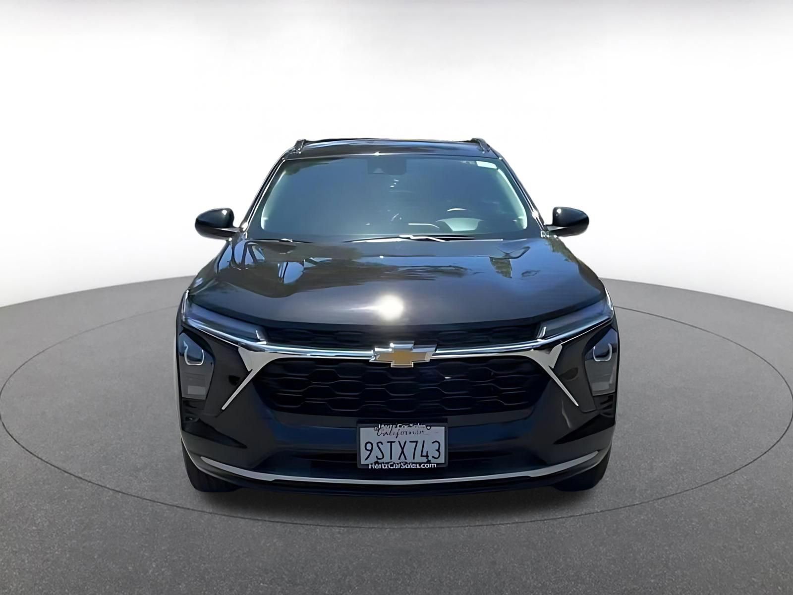 Thumbnail: 2025 Chevrolet Trax - 4