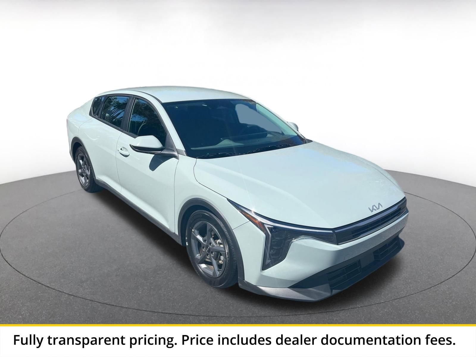 Thumbnail: 2025 Kia K4 - 1