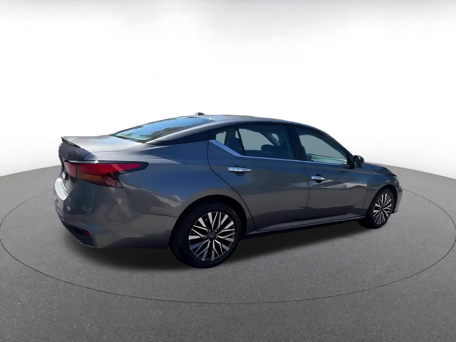 Thumbnail: 2025 Nissan Altima - 15