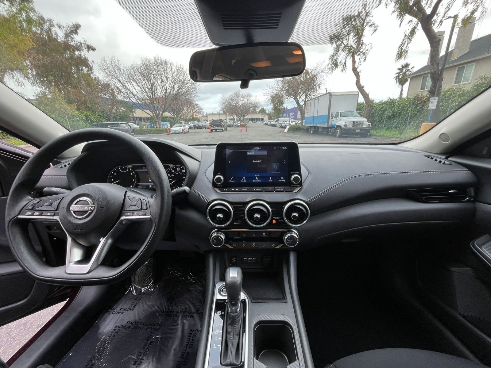 Thumbnail: 2025 Nissan Sentra - 31