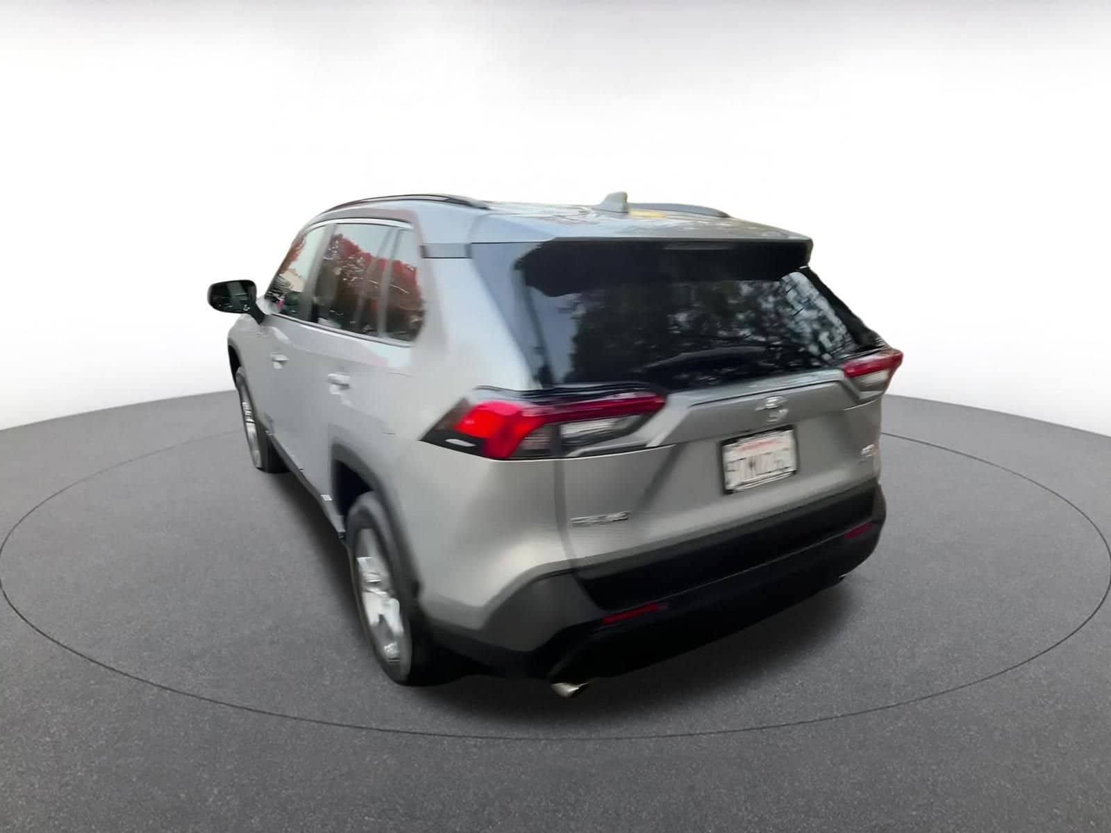 Thumbnail: 2025 Toyota RAV4 - 11