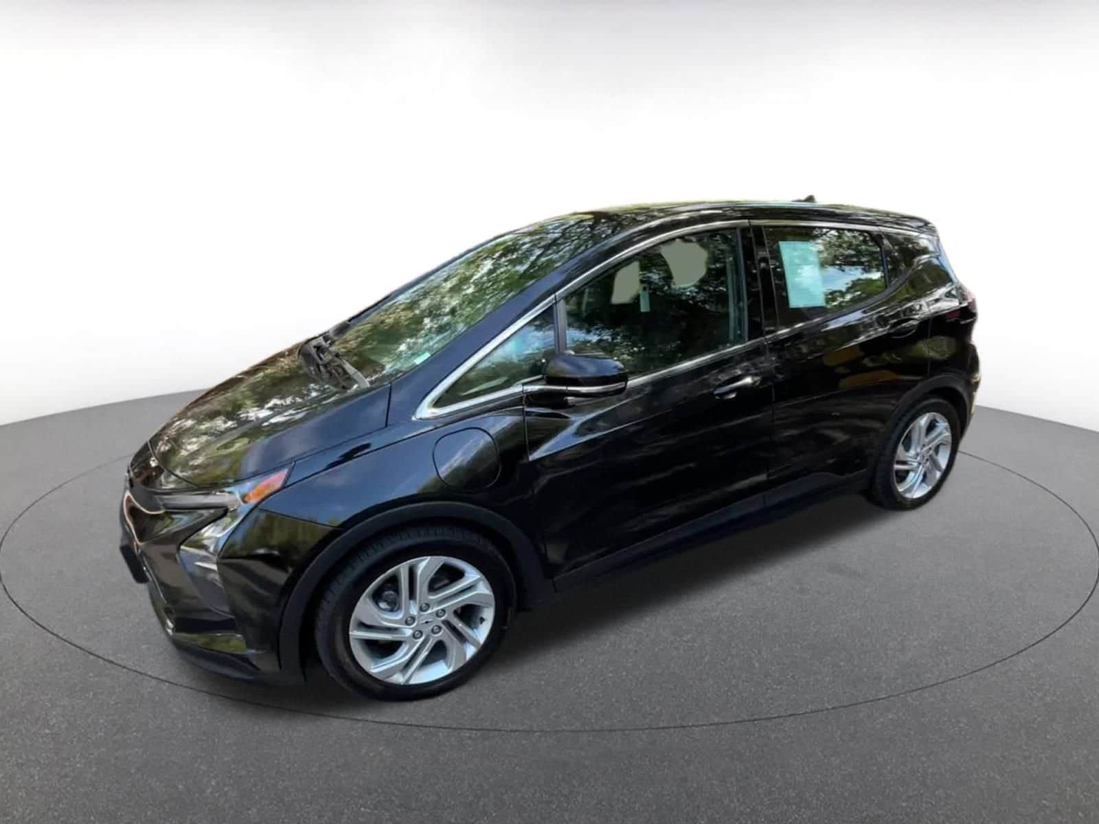 Thumbnail: 2023 Chevrolet Bolt EV - 8