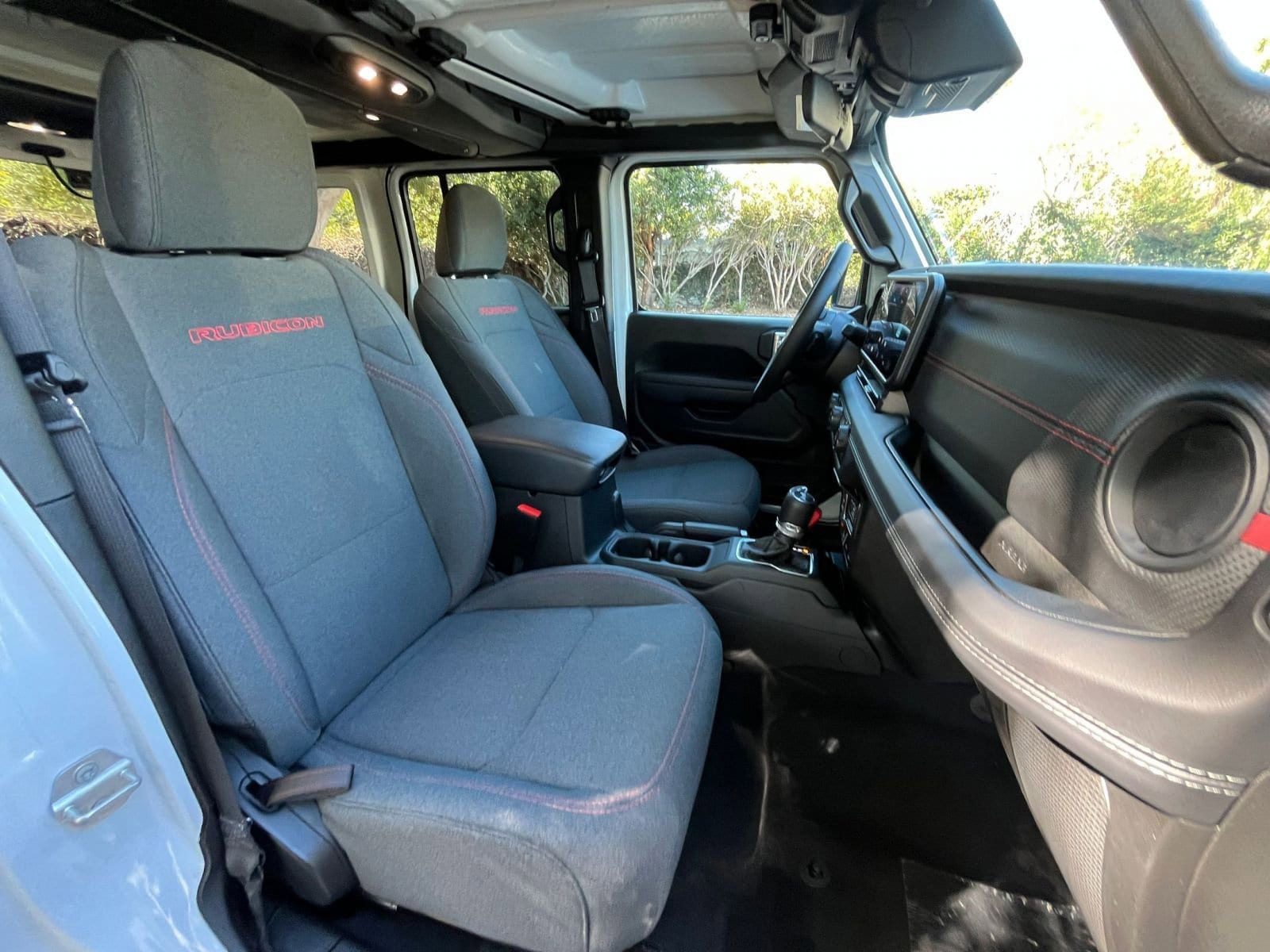 Thumbnail: 2025 Jeep Wrangler - 35