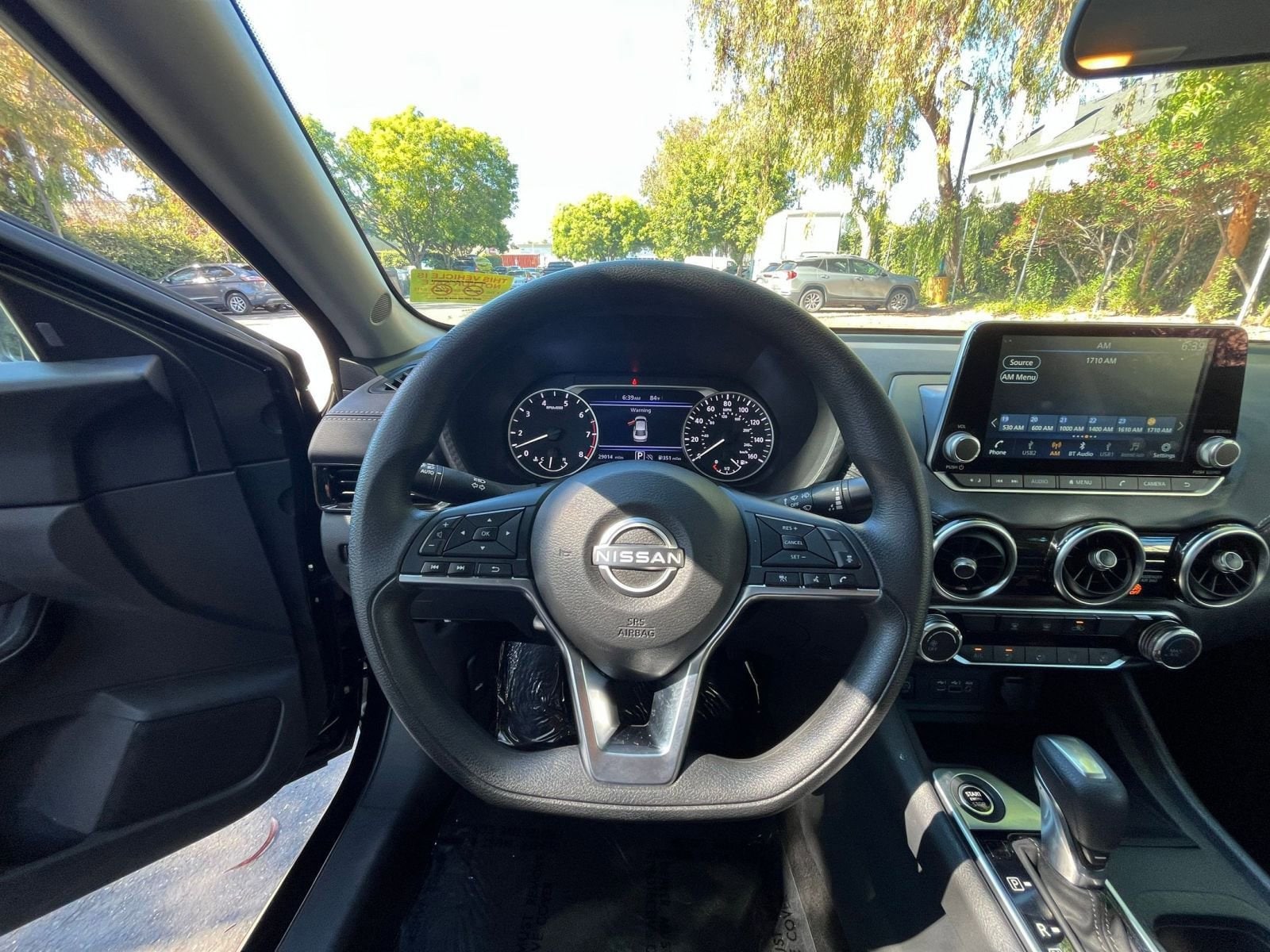 Thumbnail: 2024 Nissan Sentra - 32