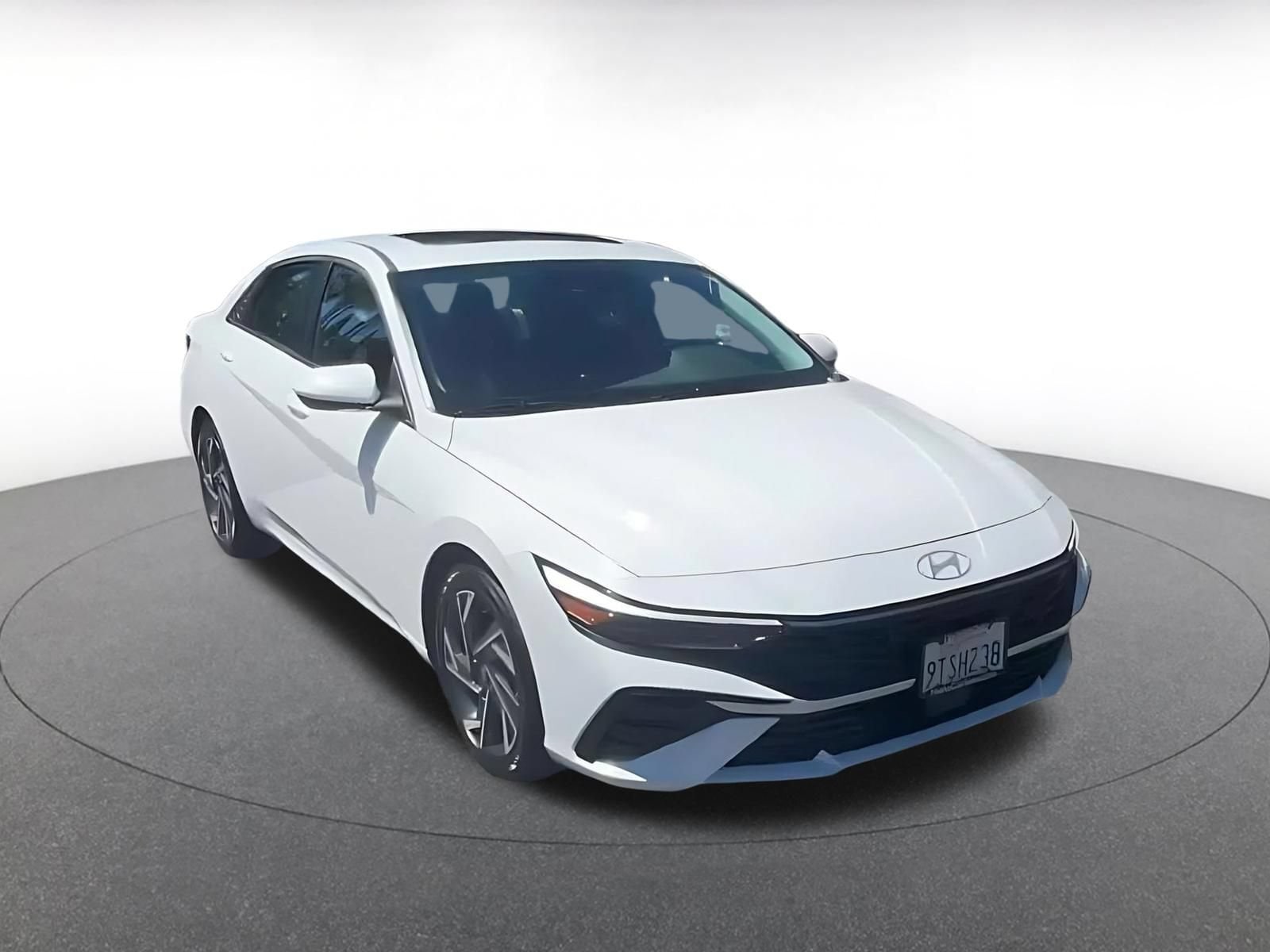 Thumbnail: 2025 Hyundai Elantra - 3