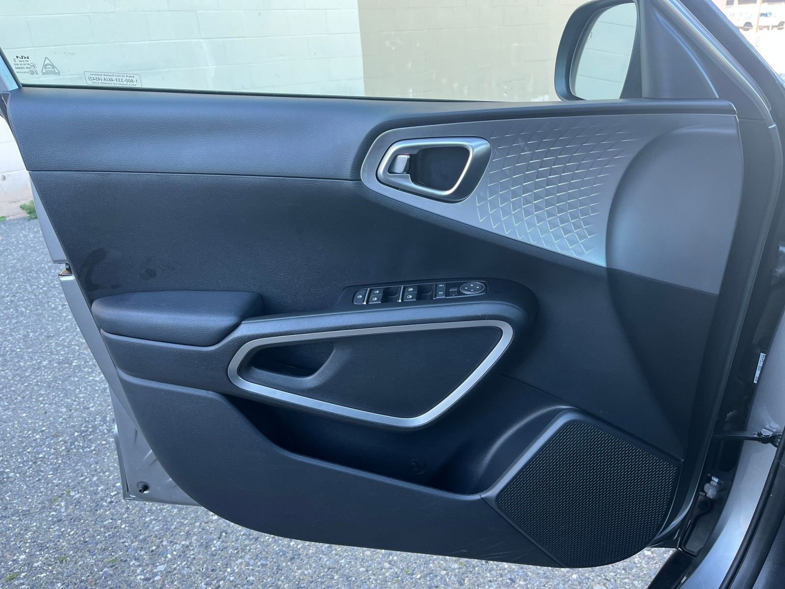 Thumbnail: 2025 Kia Soul - 18