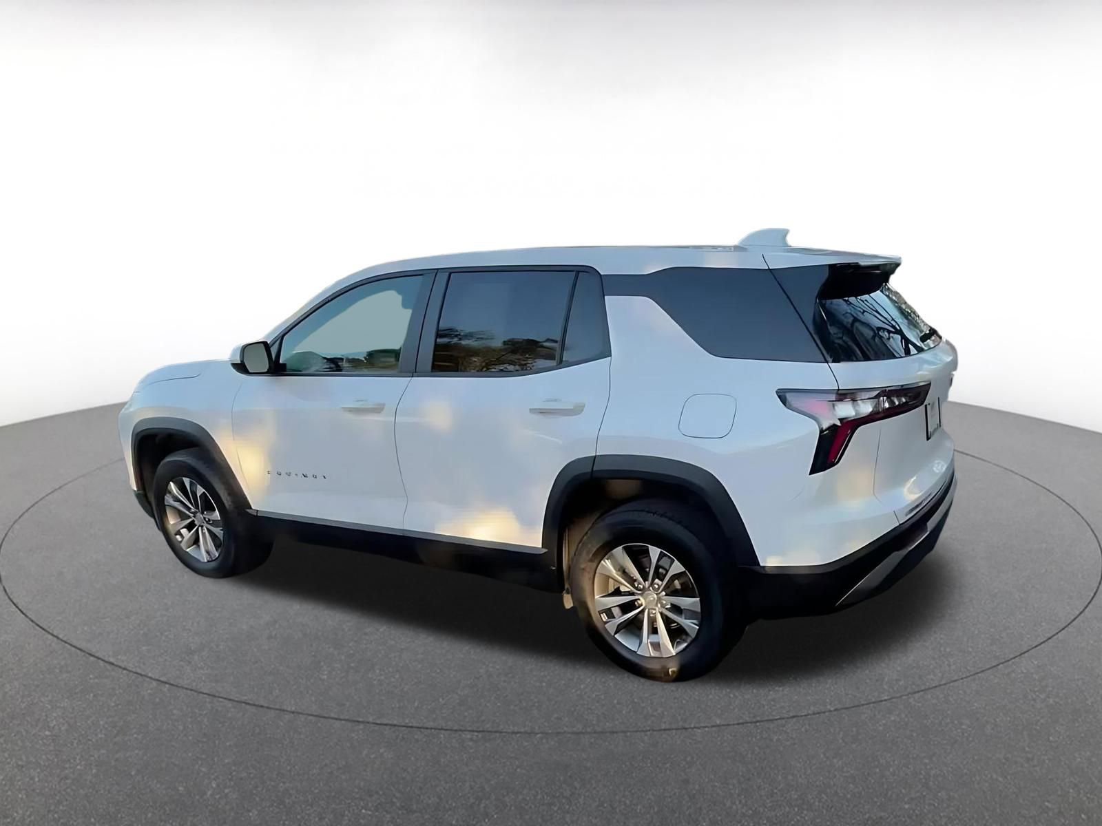 Thumbnail: 2025 Chevrolet Equinox - 10