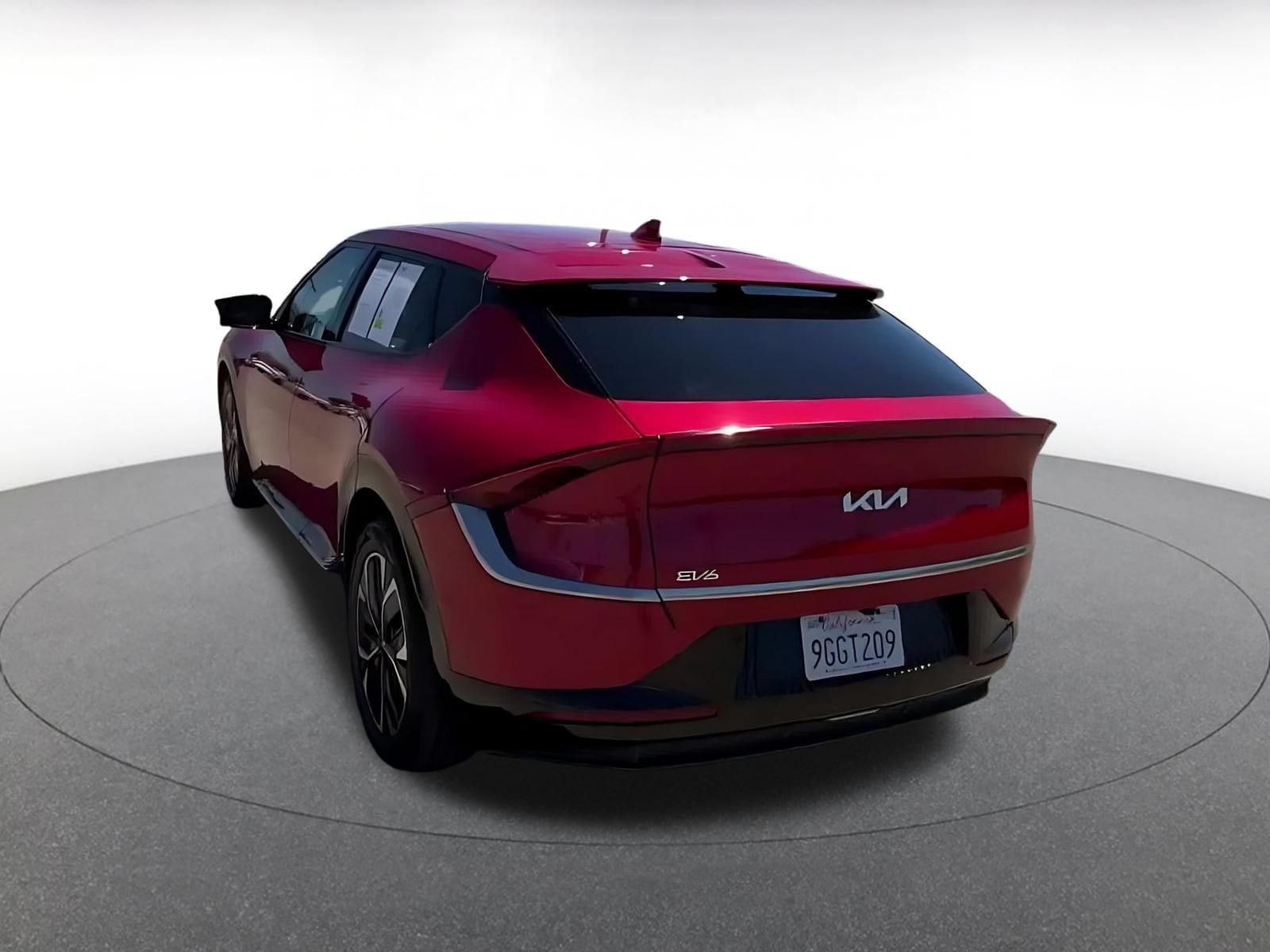Thumbnail: 2023 Kia EV6 - 11