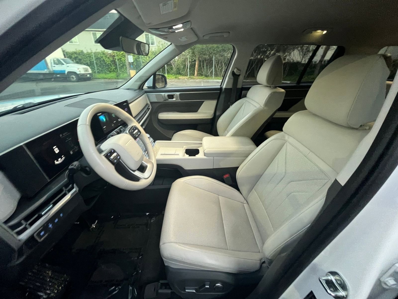 Thumbnail: 2025 Hyundai Santa Fe - 28