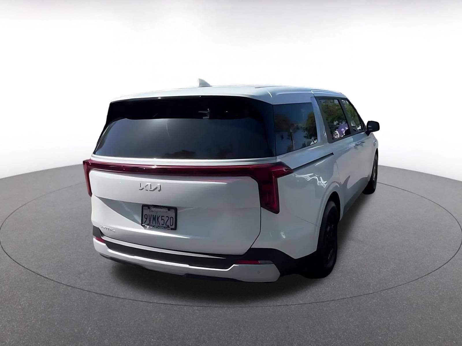 Thumbnail: 2026 Kia Carnival - 14