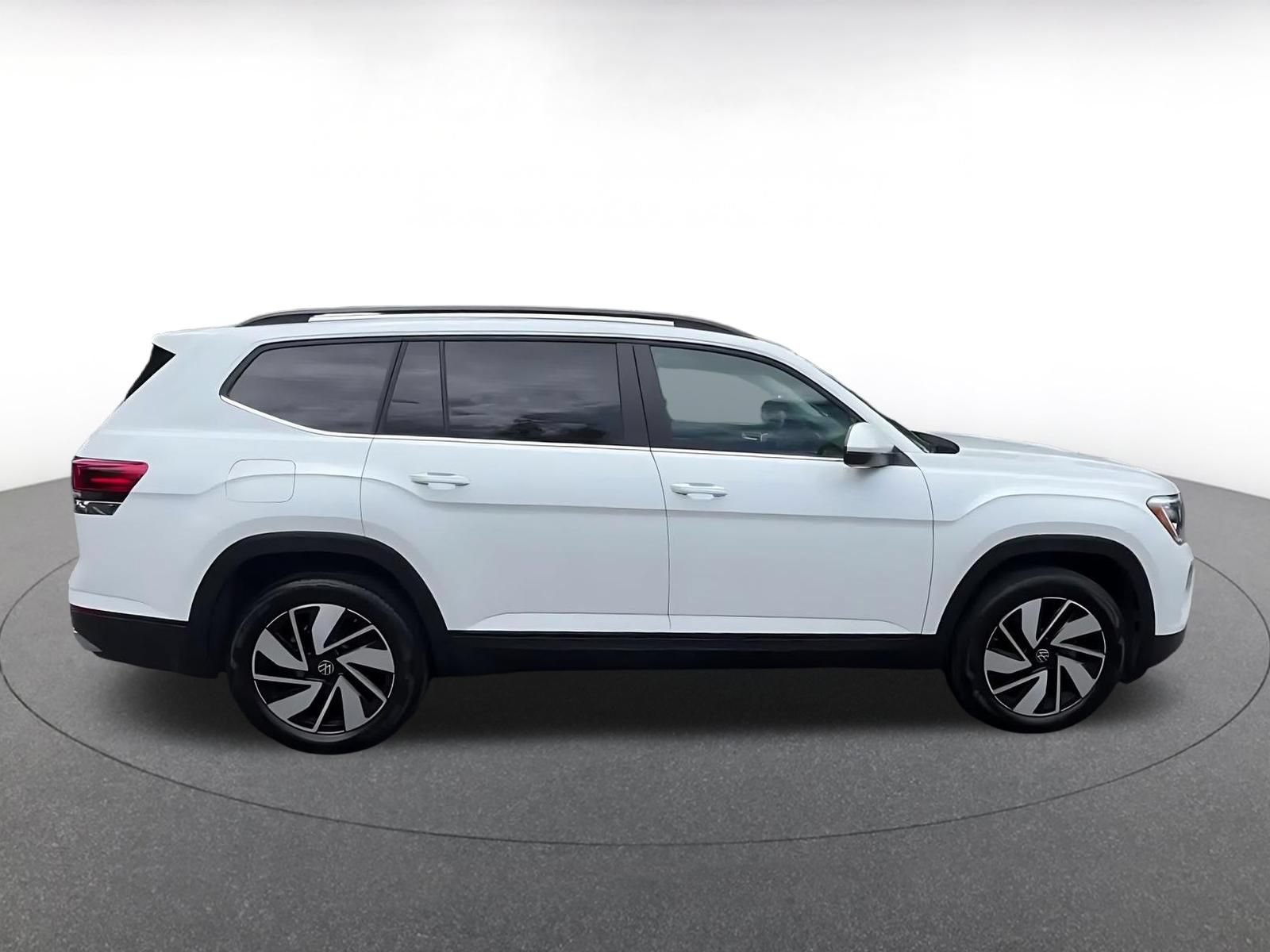 Thumbnail: 2026 Volkswagen Atlas - 16