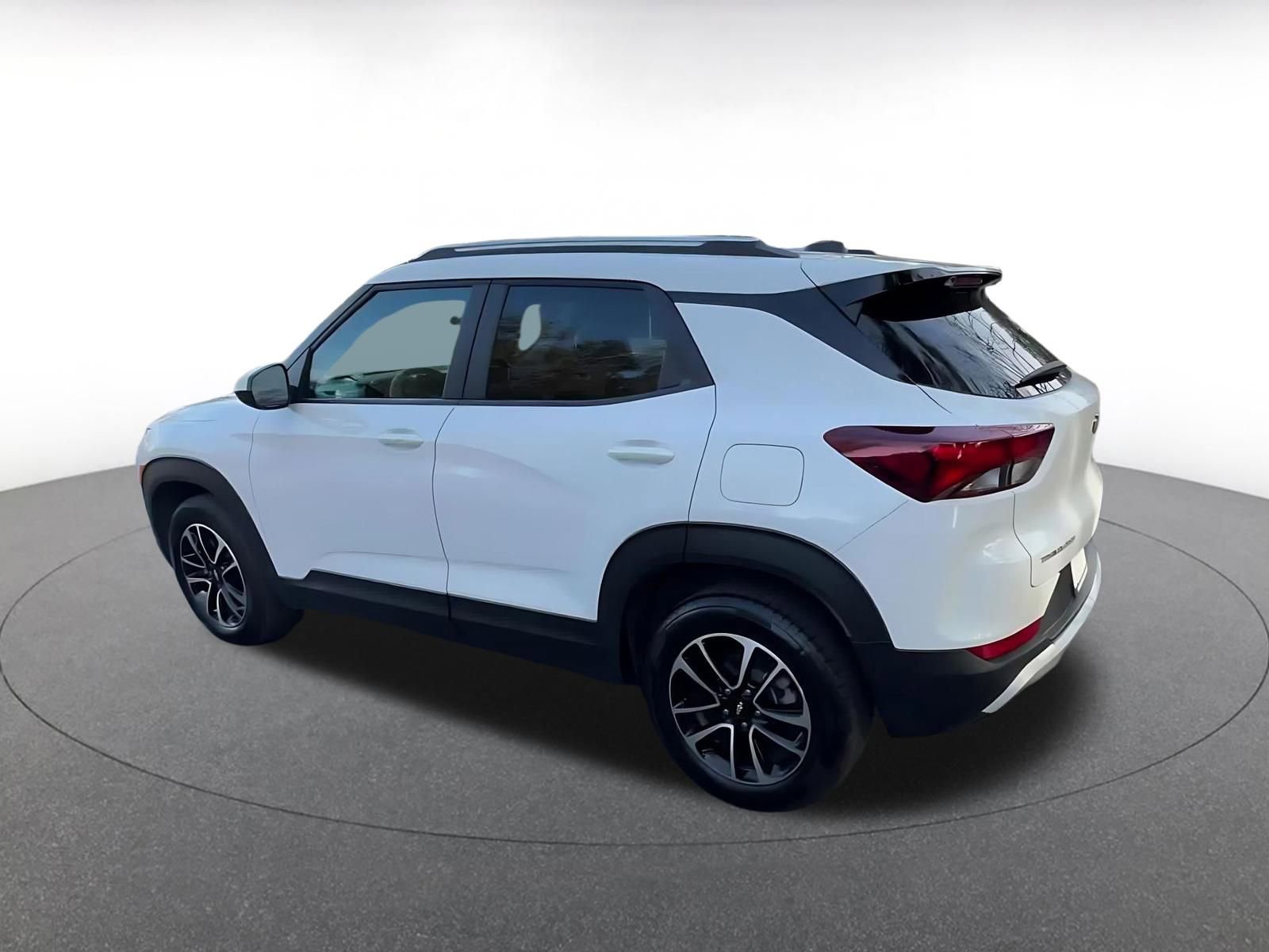 Thumbnail: 2025 Chevrolet TrailBlazer - 10