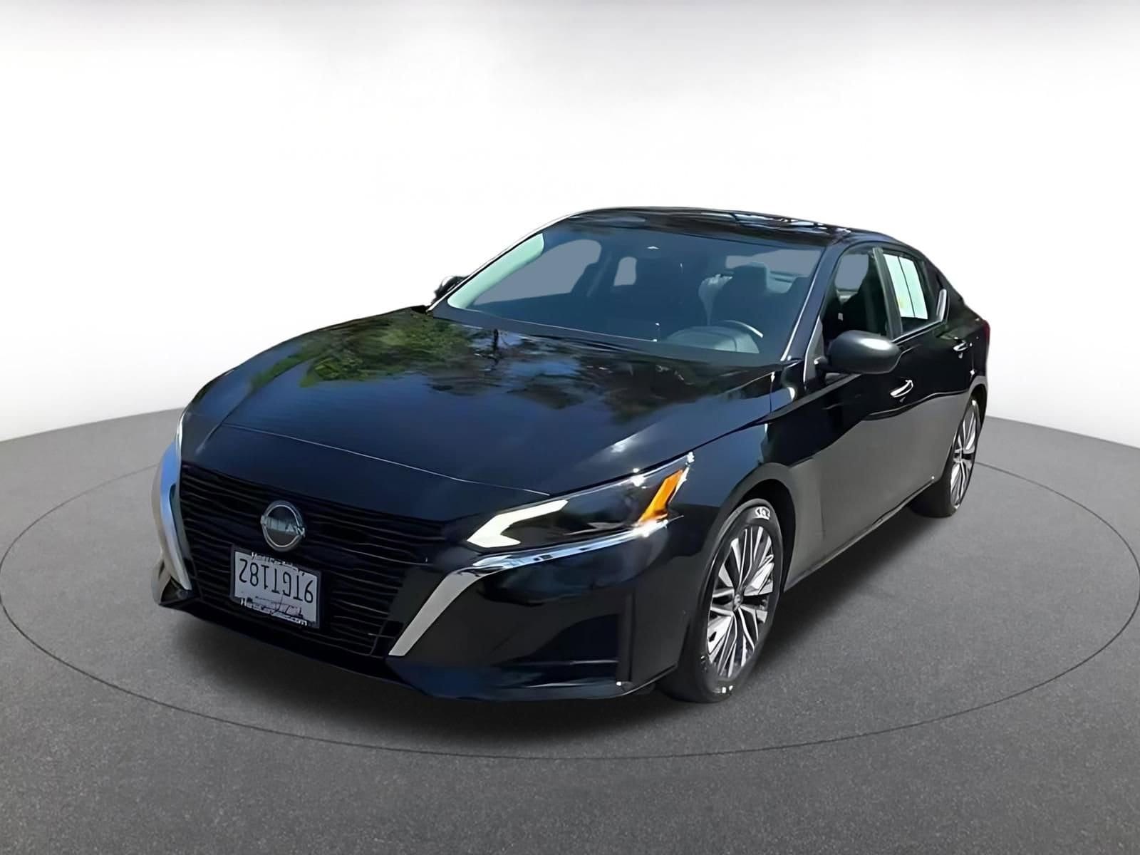 Thumbnail: 2025 Nissan Altima - 7