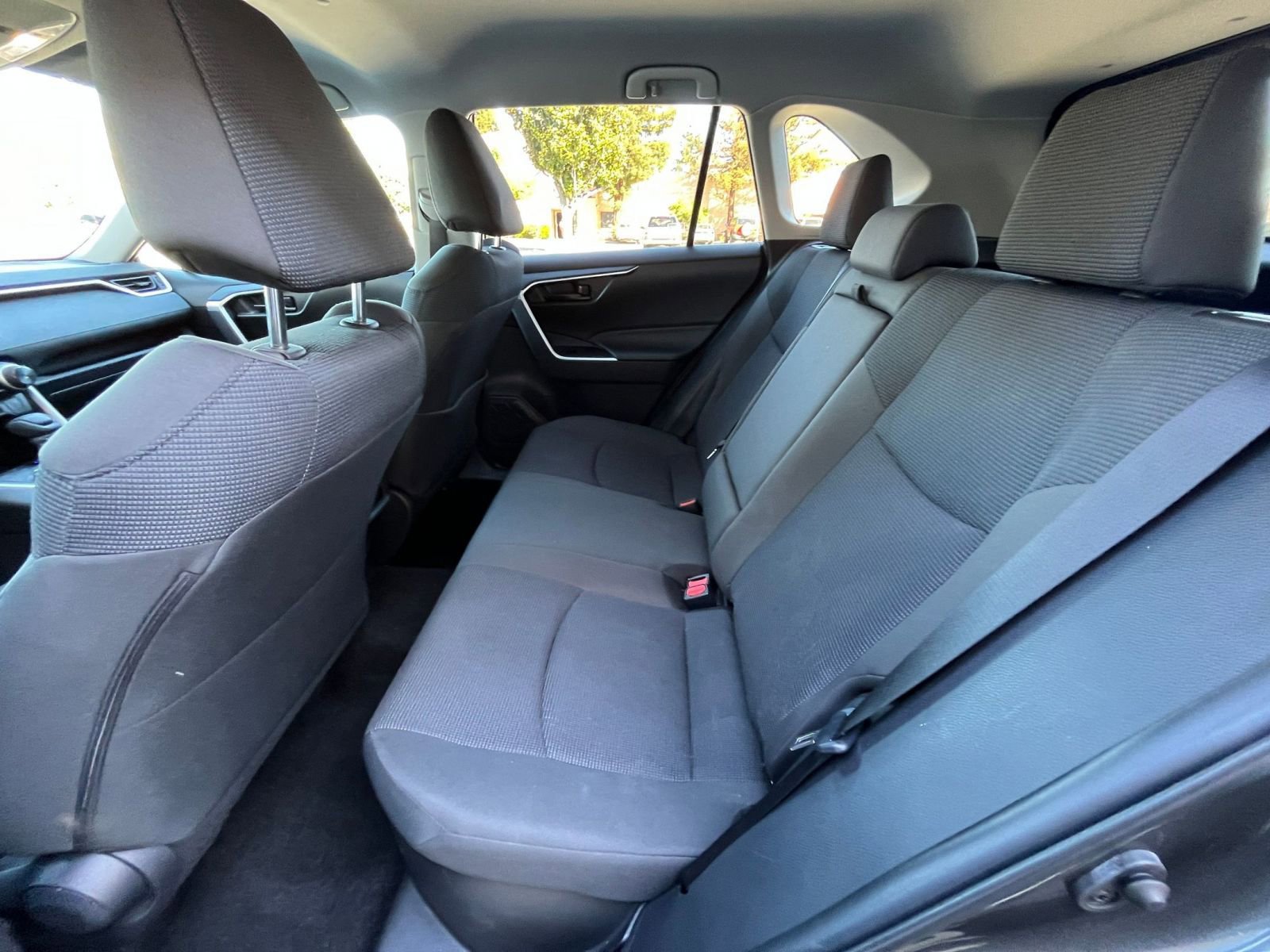 Thumbnail: 2025 Toyota RAV4 - 24