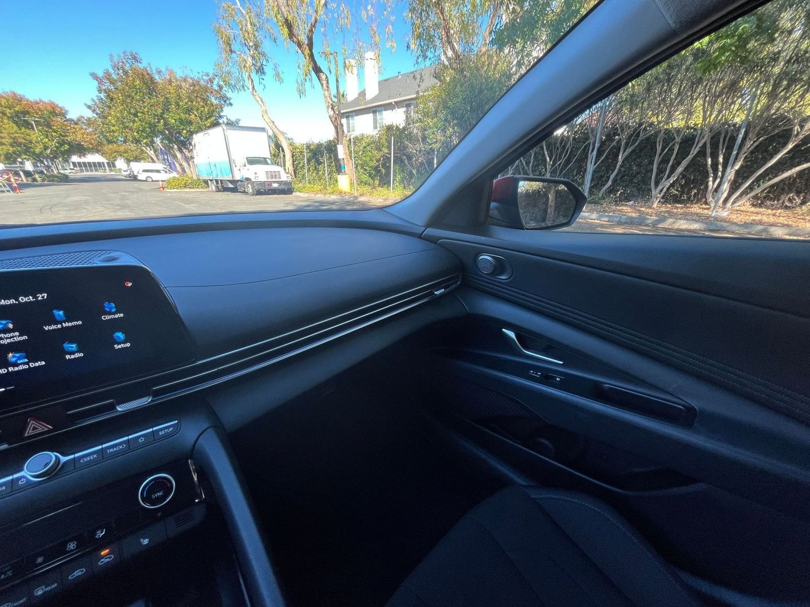 Thumbnail: 2025 Hyundai Elantra - 33