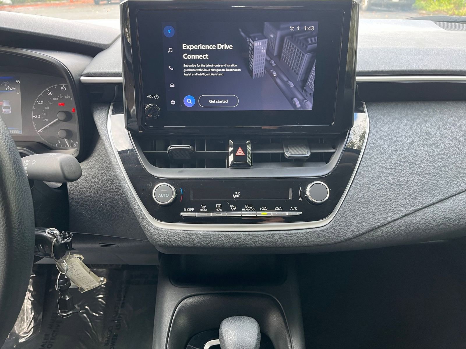 Thumbnail: 2025 Toyota Corolla - 18