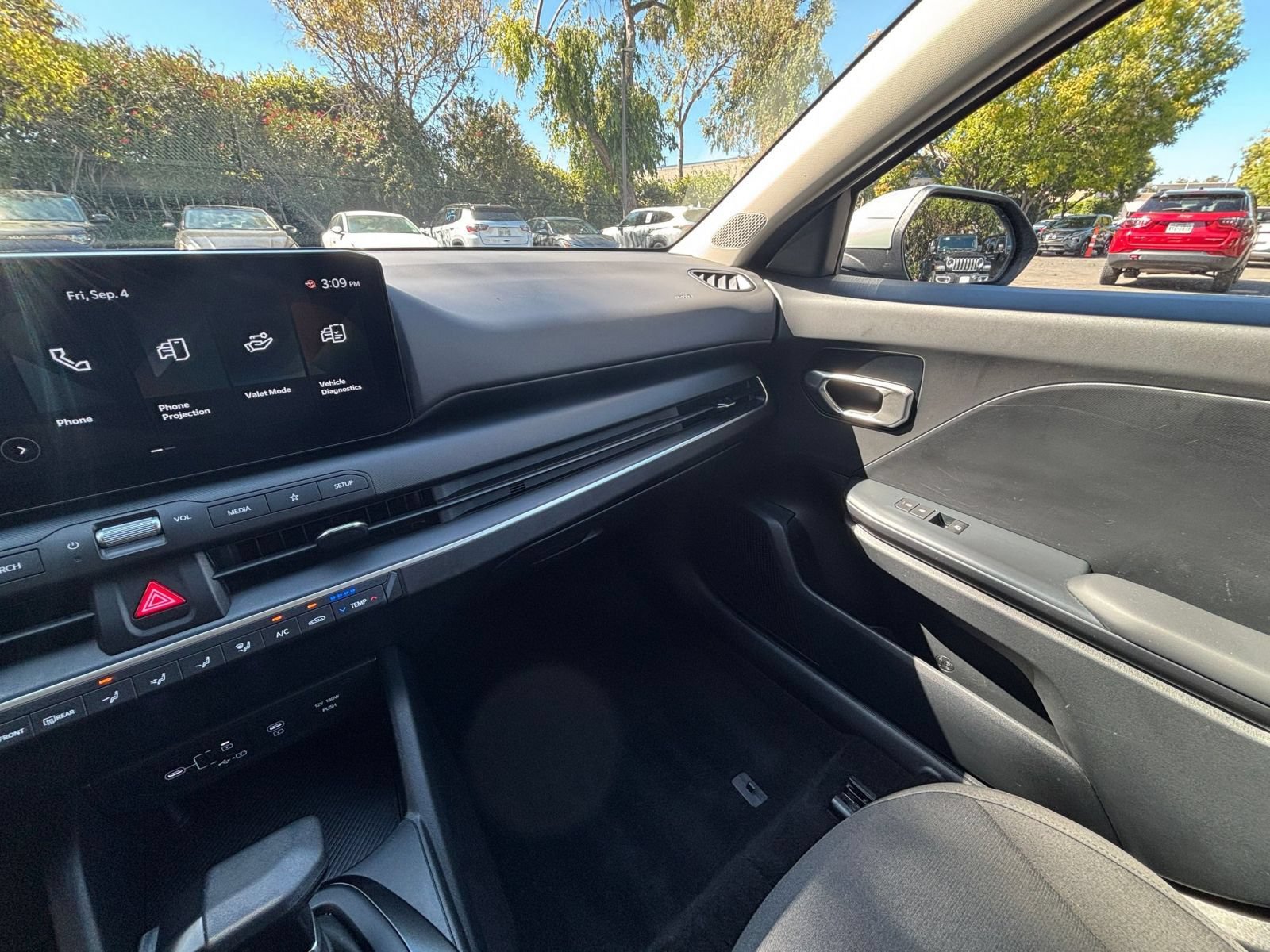 Thumbnail: 2026 Kia K4 - 33